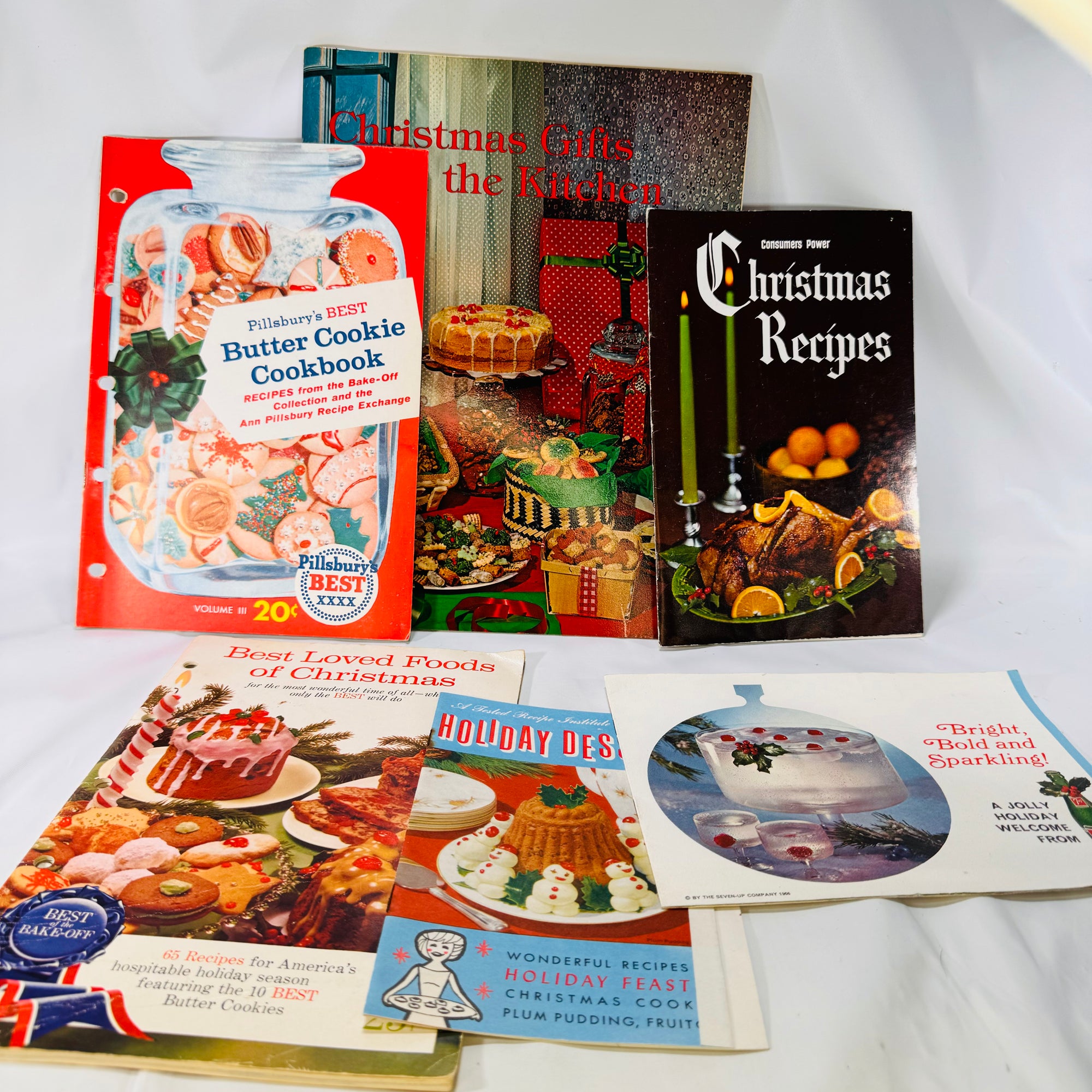 Six Vintage Christmas Recipe Pamphlet's including 7-UP GM Consumers Power Pillsbury