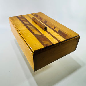 Geometric Marquetry Wood Box Late 20th Century with Chevron Inlay Lid