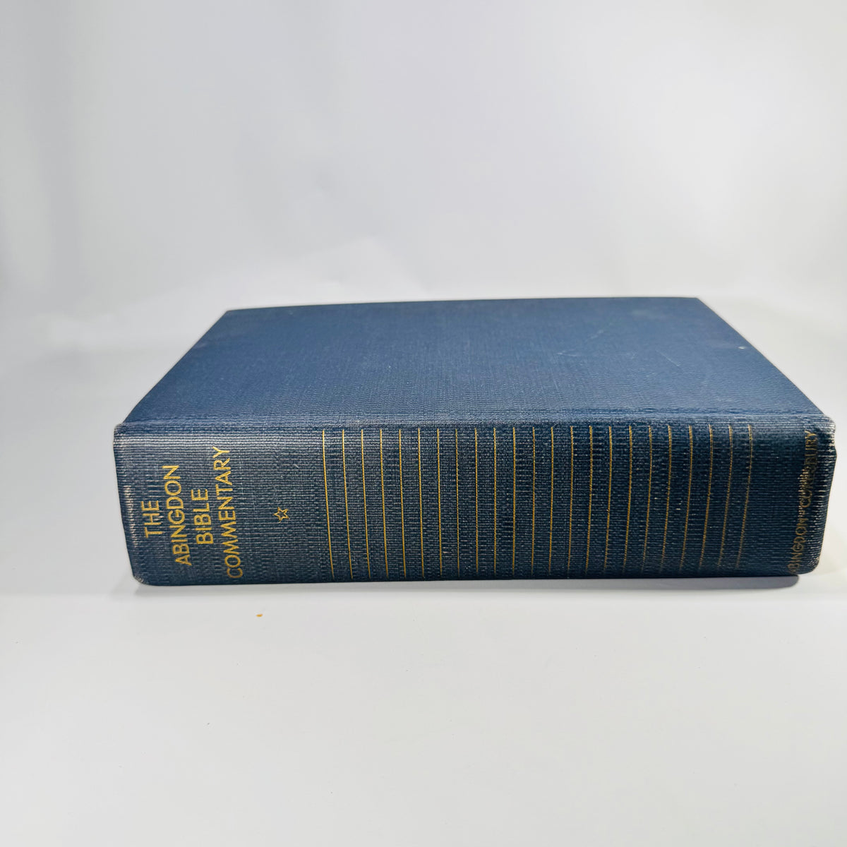 The Abingdon Bible Commentary War Edition Abingdon-Cokesbury Hardcover with Slipcase