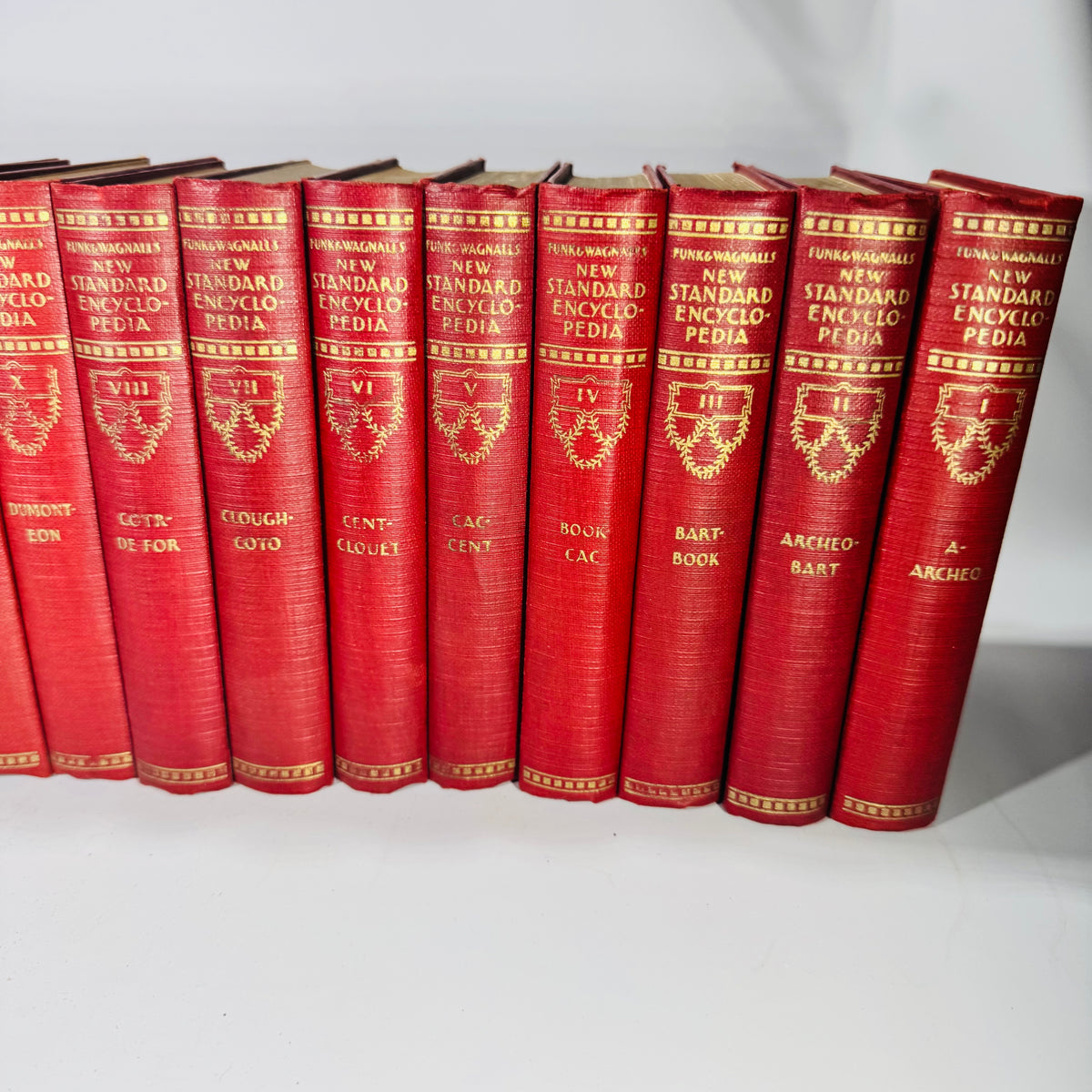 Funk & Wagnalls New Standard Encyclopedia of Universal Knowledge 1931 Complete 25 Volume Set