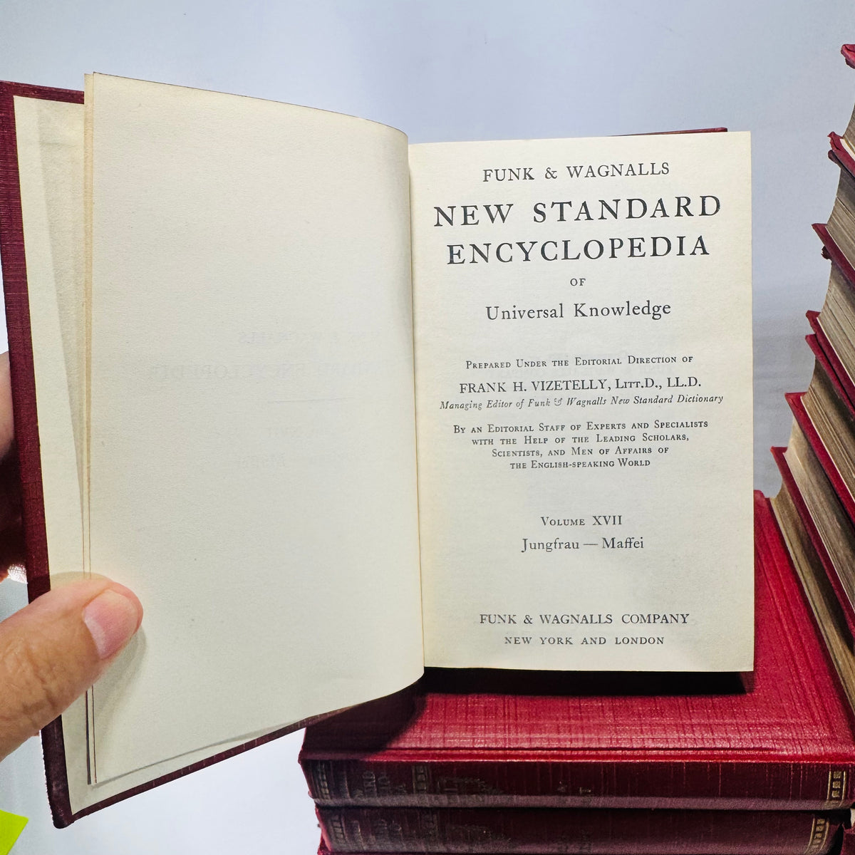 Funk & Wagnalls New Standard Encyclopedia of Universal Knowledge 1931 Complete 25 Volume Set