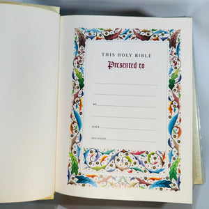 Holy Bible (New American Bible NAB) – Catholic Family Edition | Vintage