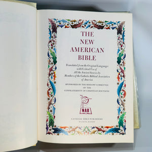 Holy Bible (New American Bible NAB) – Catholic Family Edition | Vintage