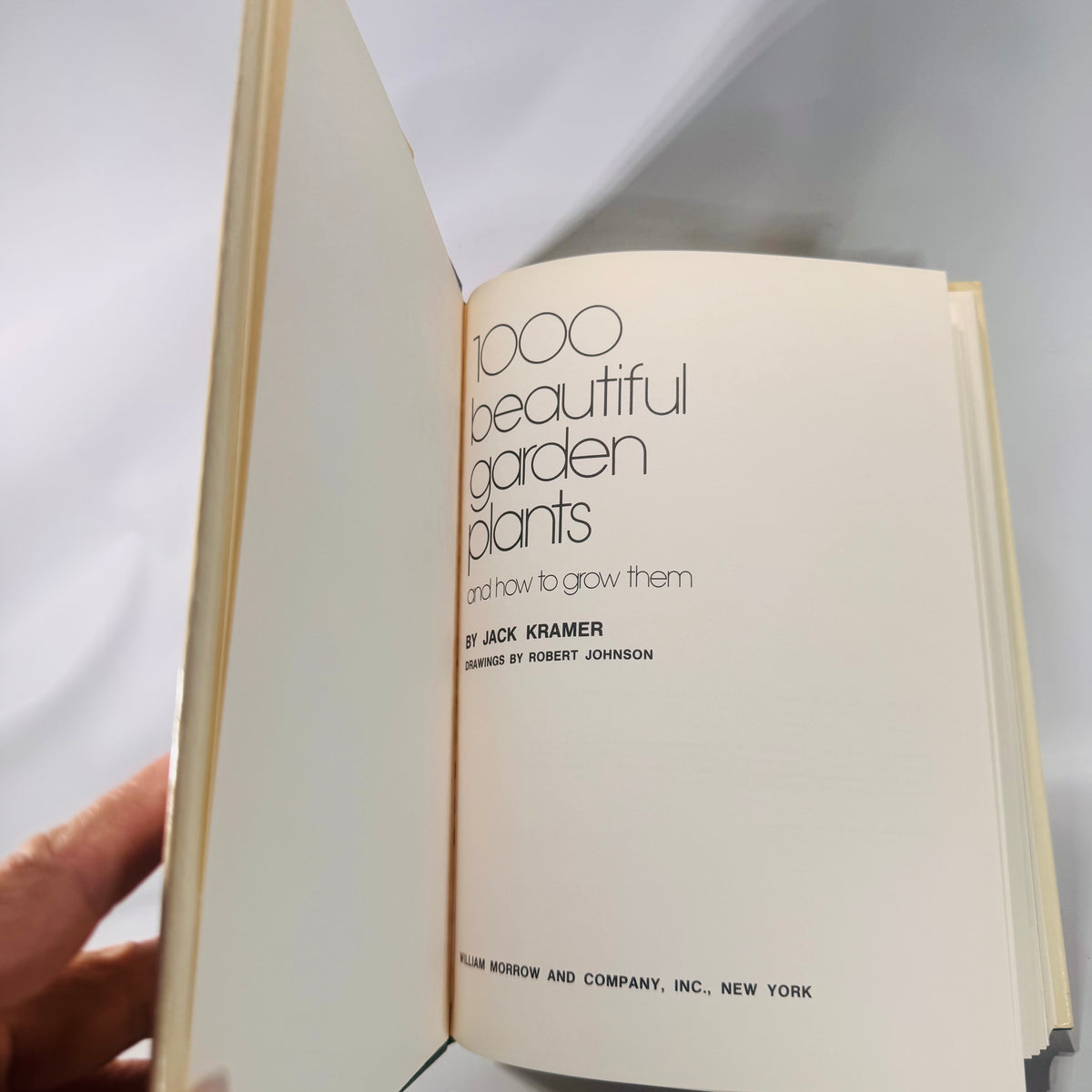 Vintage “1000 Beautiful Garden Plants and How to Grow Them” by Jack Kramer | 1976 Hardcover with Dust Jacket