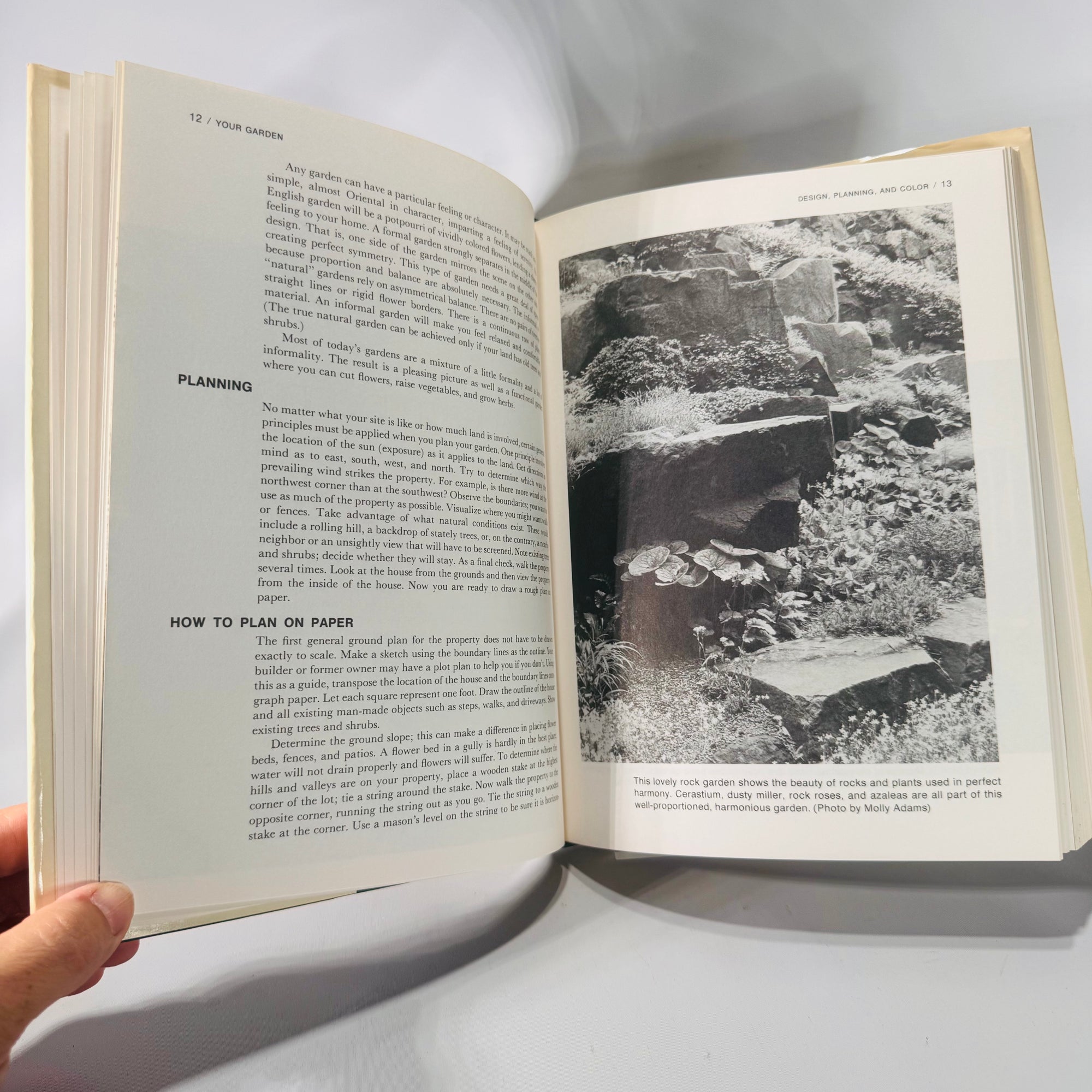 Vintage “1000 Beautiful Garden Plants and How to Grow Them” by Jack Kramer | 1976 Hardcover with Dust Jacket