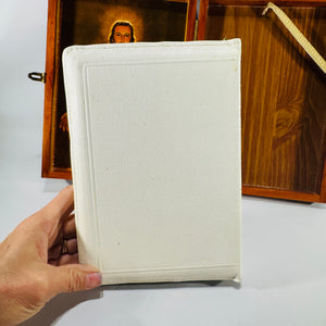 Memorial Edition Holy Bible (1958) w/ Concordance – White Zipper Cover in Wooden Presentation Box | Vintage Christian Reference