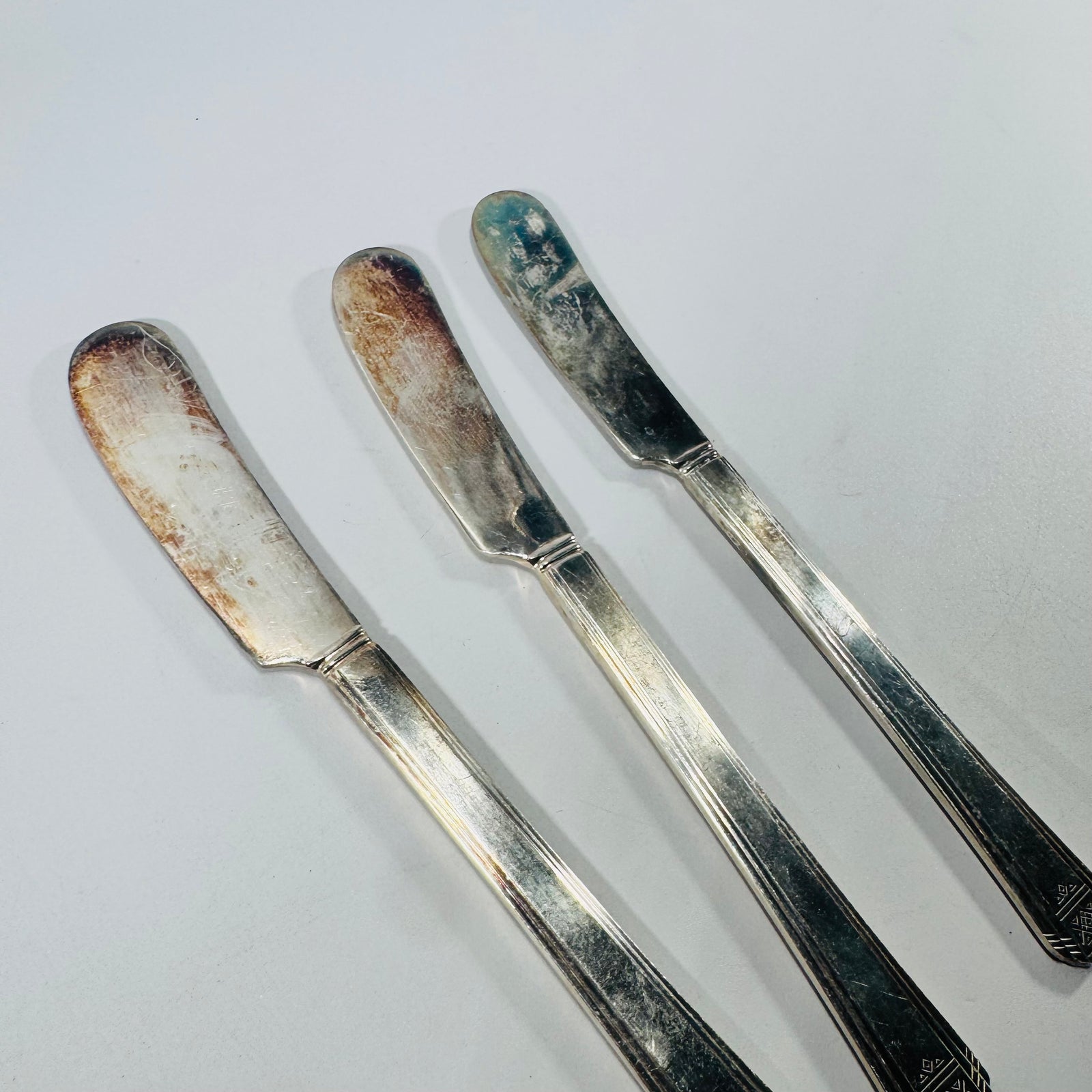 Oneida Clarion Master Butter Knives Set of 3 1931 Vintage