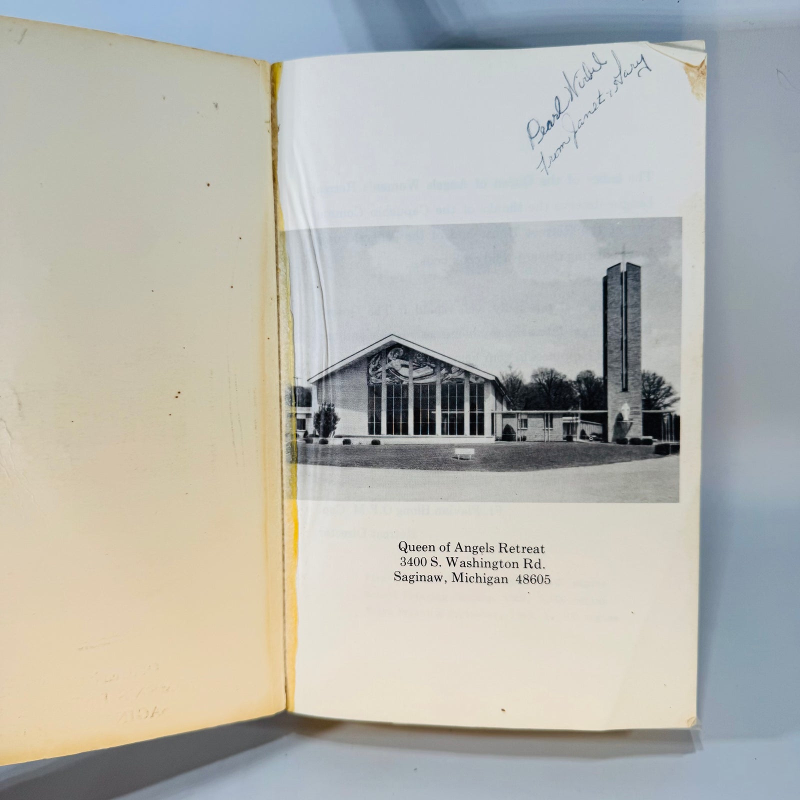 Community Cookbook Michigan Americana — The Queen’s Book 1968 — Queen of Angels Women’s Retreat League | Saginaw Church Cookbook, Regional Cooking