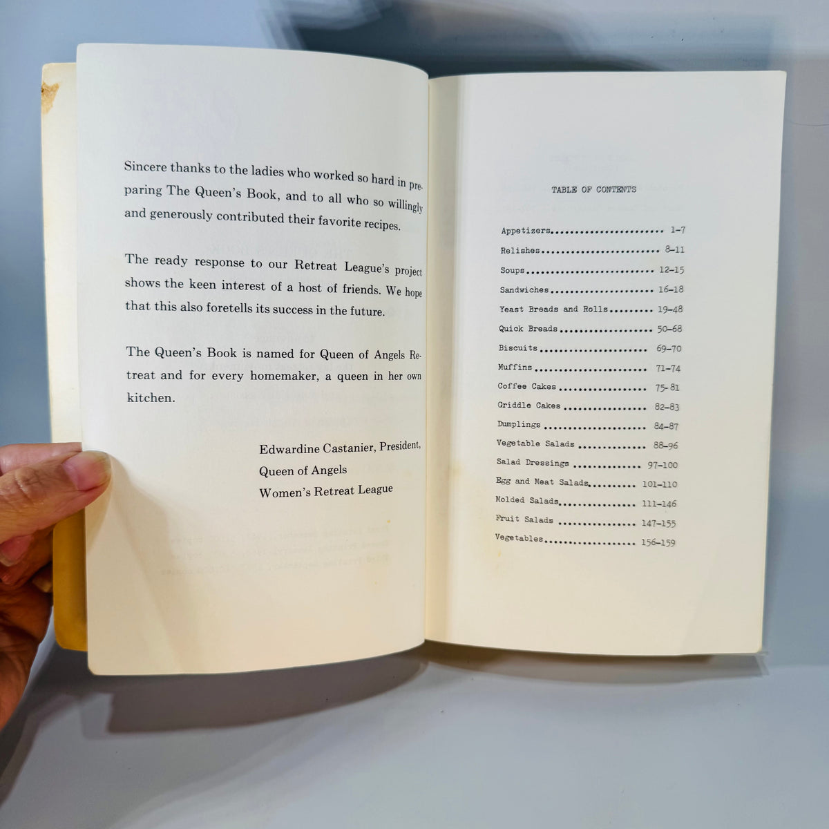 Community Cookbook Michigan Americana — The Queen’s Book 1968 — Queen of Angels Women’s Retreat League | Saginaw Church Cookbook, Regional Cooking