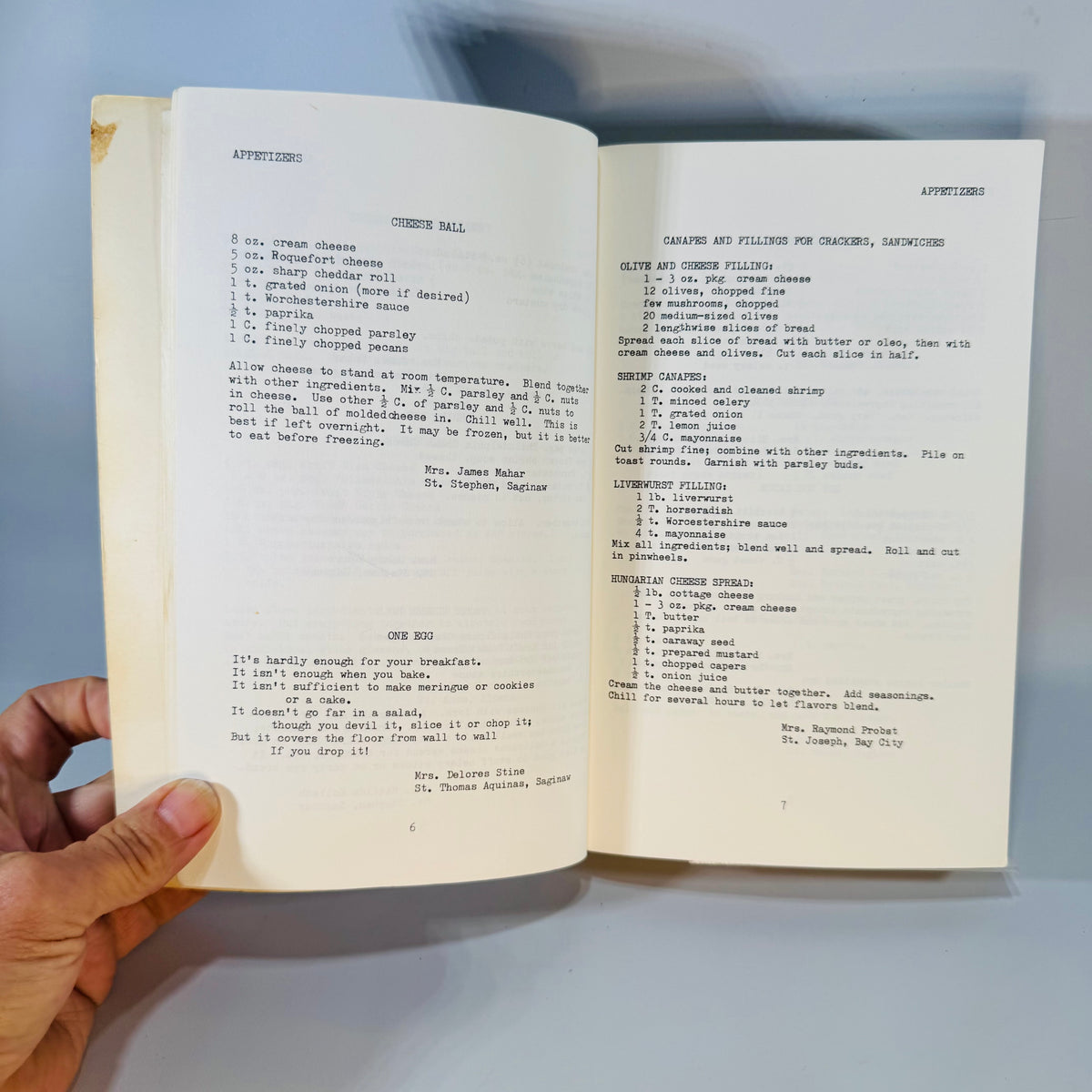 Community Cookbook Michigan Americana — The Queen’s Book 1968 — Queen of Angels Women’s Retreat League | Saginaw Church Cookbook, Regional Cooking