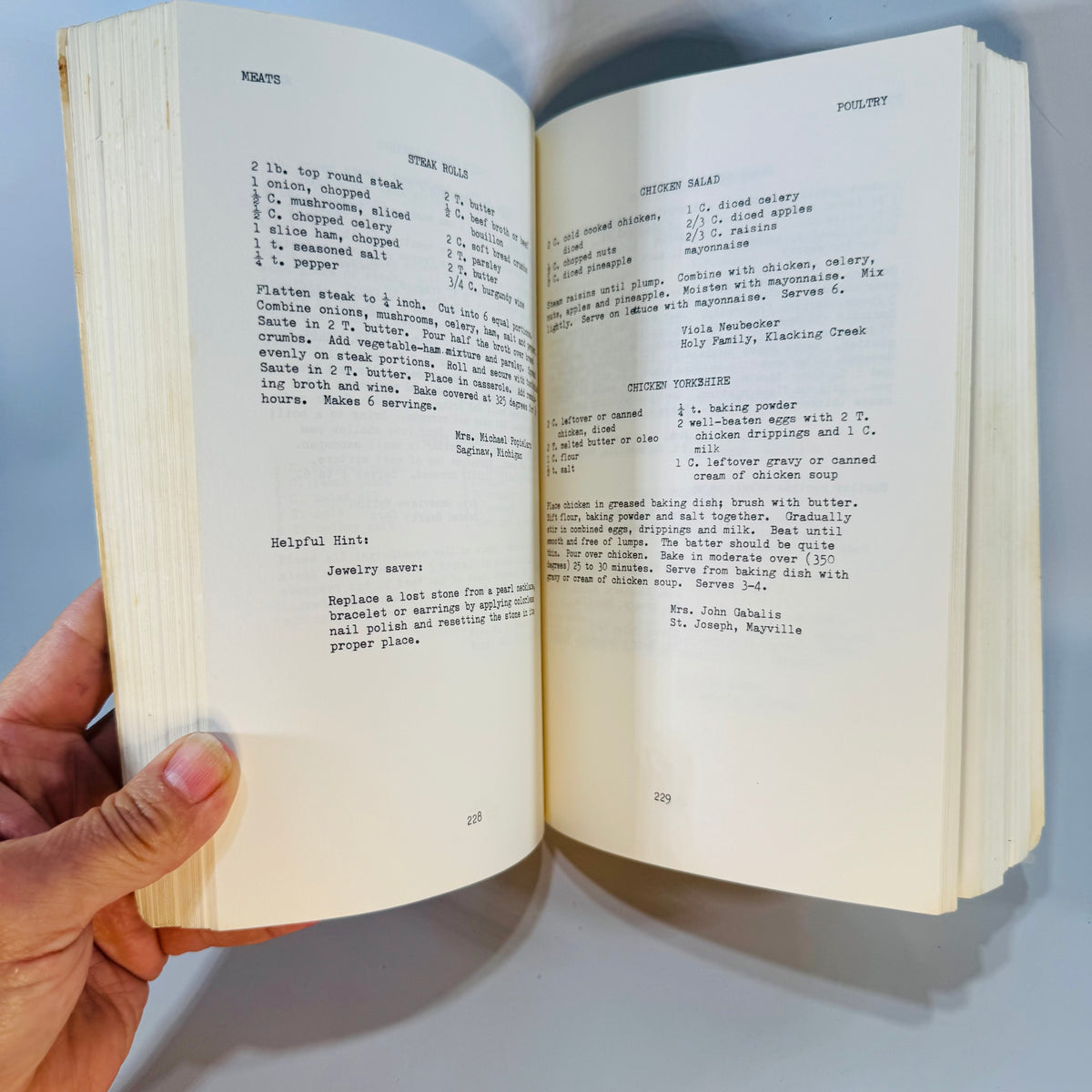 Community Cookbook Michigan Americana — The Queen’s Book 1968 — Queen of Angels Women’s Retreat League | Saginaw Church Cookbook, Regional Cooking