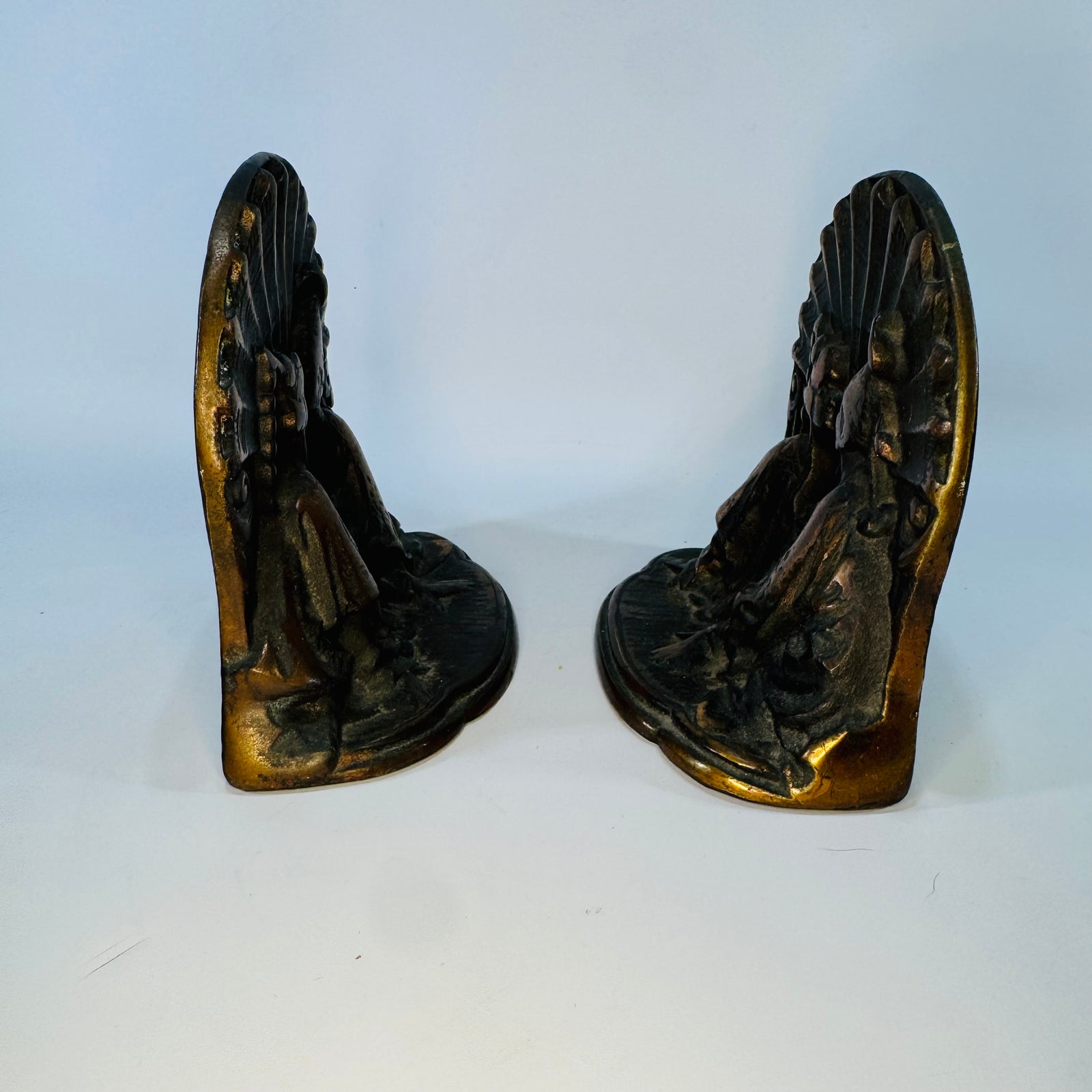 Antique Art Deco Siam Lovers Bookends, Kissing Couple Cast Metal Bookends, 1920s 1930s Copper Finish Library Decor Pair