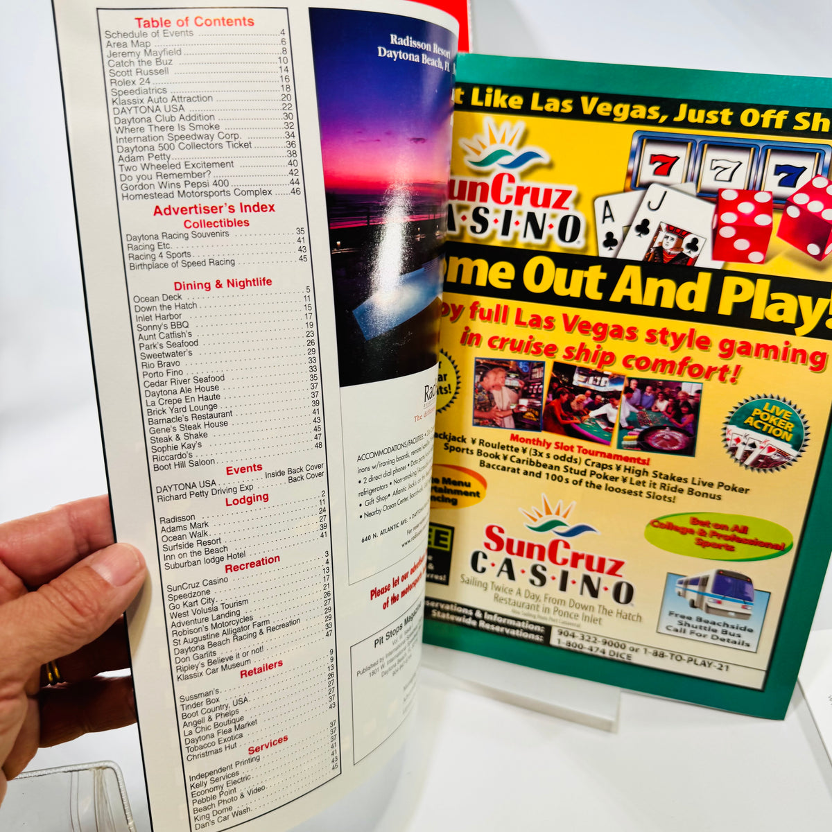 1999 NASCAR Jeff Gordon Daytona 500 Magazine Ephemera Lot