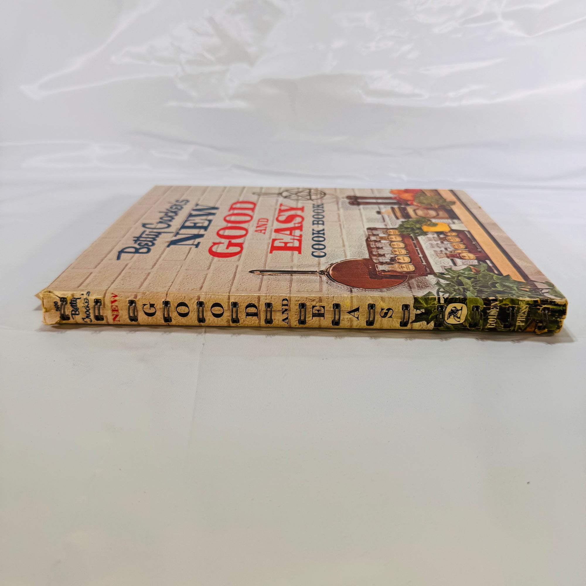 Betty Crocker's Good and Easy Cookbook (1962), Illustrated Vintage Hardcover