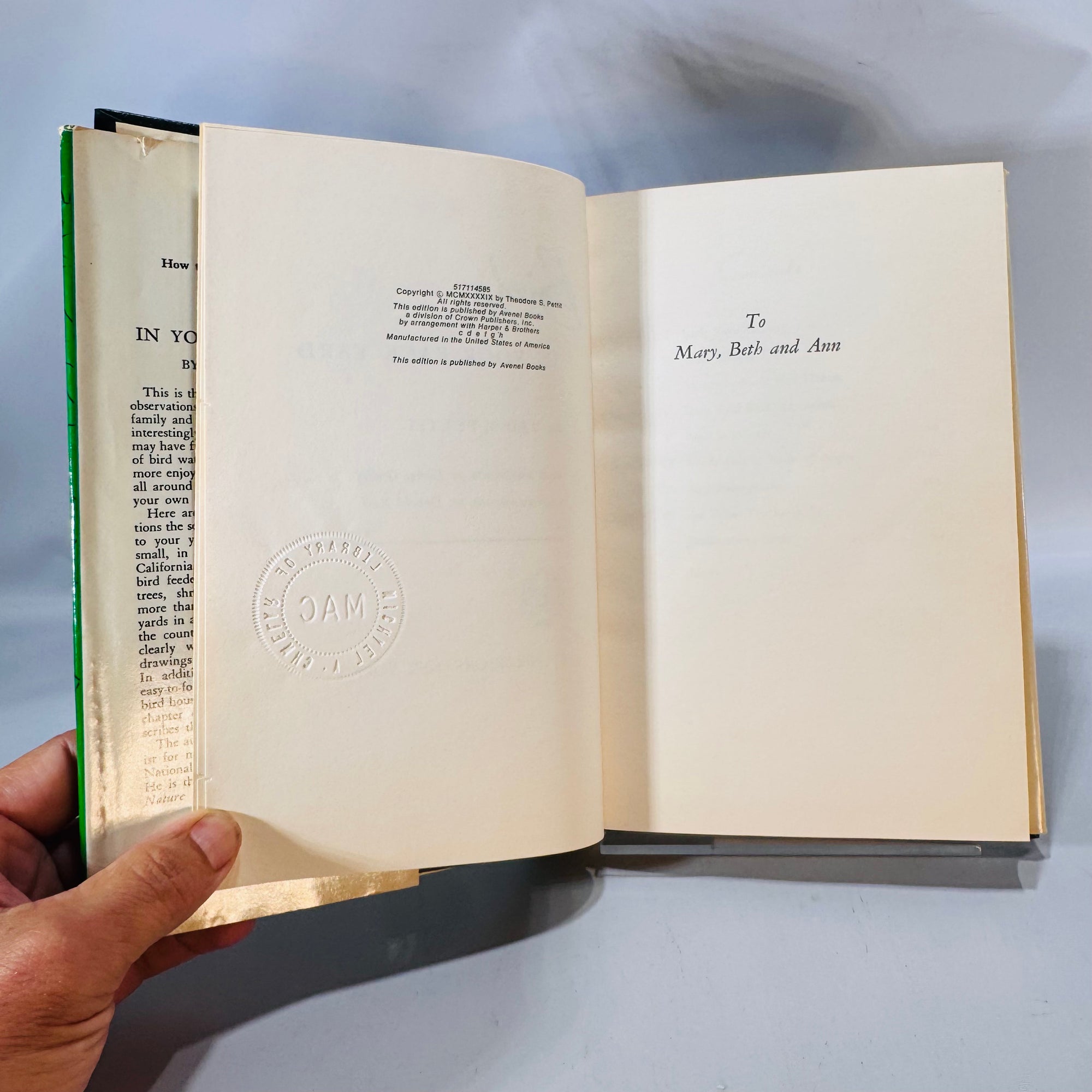 Backyard Birding Field Guide — Birds in Your Back Yard (mid-century reprint) — Ted S. Pettit | Illustrated HC w/ Dust Jacket, Nature