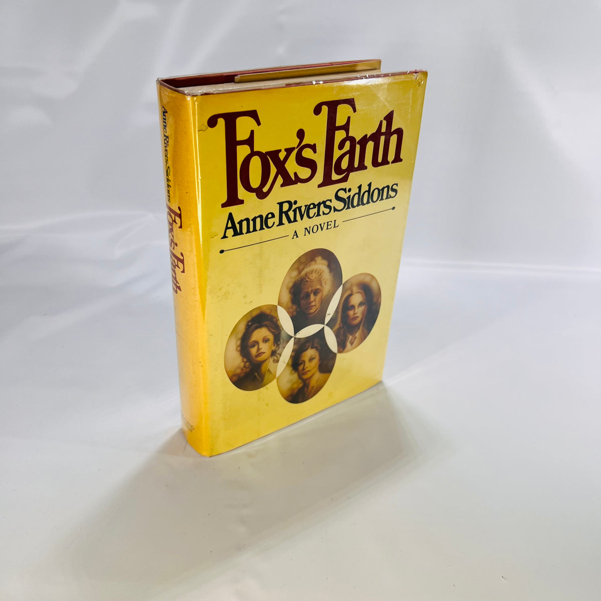 Fox's Earth a novel by Anne Rivers Siddons 1981 First Edition Simon &amp; Schuster