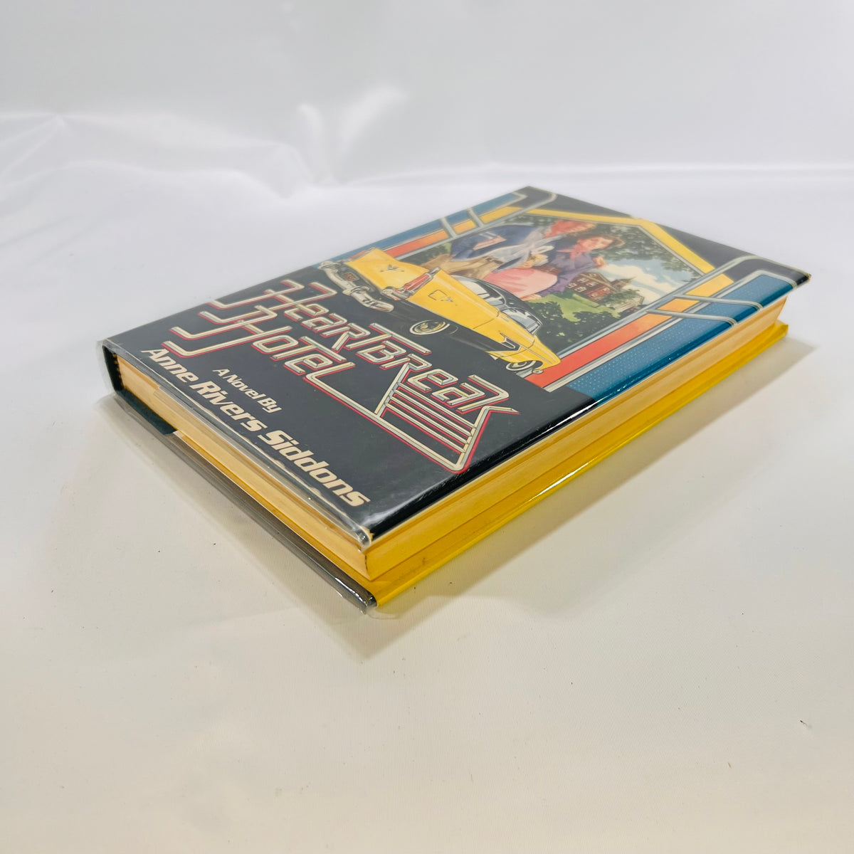 Heartbreak Hotel a novel by Anne Rivers Siddons 1976 Simon & Schuster