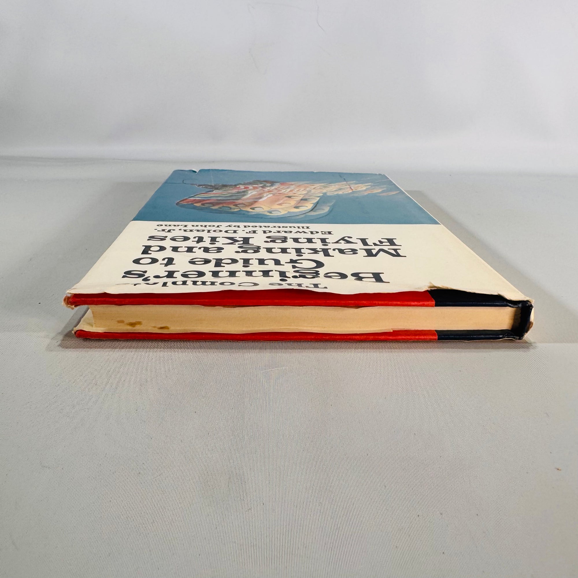 The Complete Beginner’s Guide to Making and Flying Kites (1977 First Edition) — Edward F. Dolan Jr. | Doubleday, illustrated, Hobbies & Crafts — Kite Making