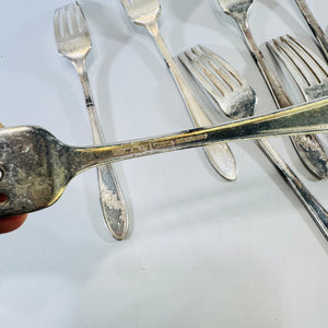 Tudor Plate Oneida Queen Bess II Dinner Forks Lot of 10 Silverplate