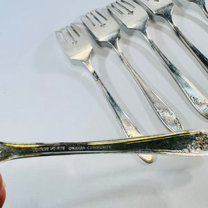 Oneida Community Queen Bess II Salad Forks 1946 Tudor Plate Set of 7