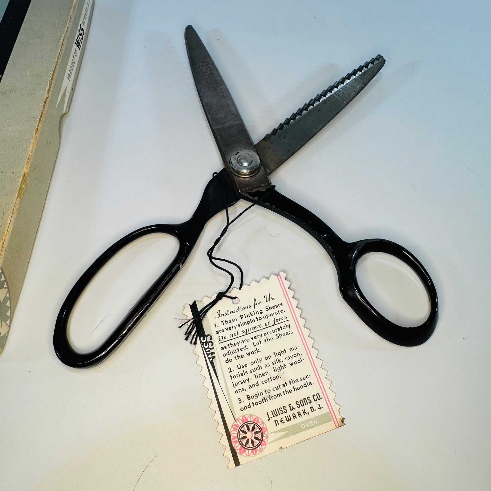 Vintage Wiss Model C Pinking Shears with Box Instructions, J Wiss Sons Newark NJ Sewing Scissors, 1930s 1940s Sewing Tools
