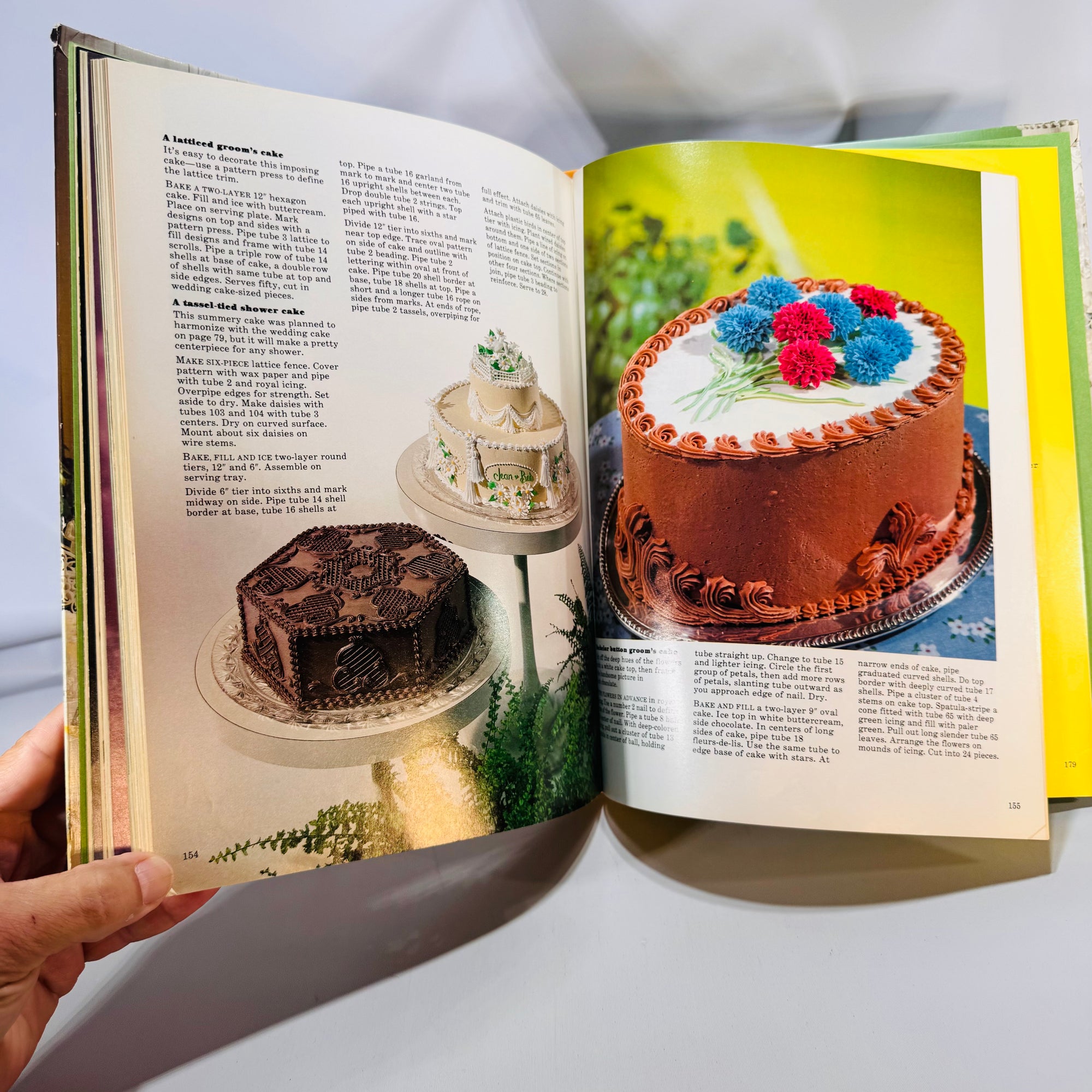 Celebrate! Wedding Cakes (1986, 4th Printing) — Wilton Enterprises | Pictorial Hardcover, Culinary Arts Baking & Cake Decorating