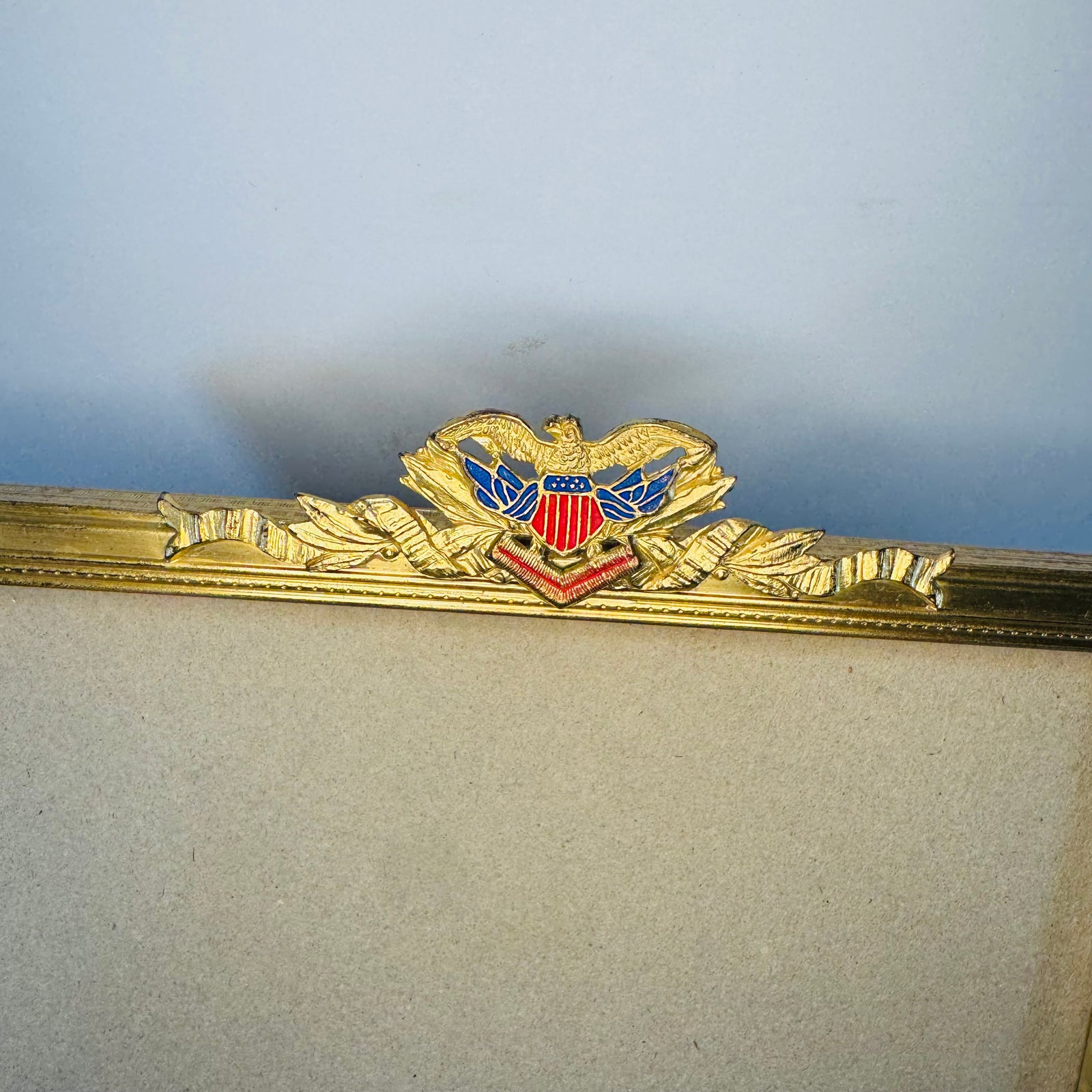 WWII Patriotic Eagle Crest Photo Frame 10x8 Gold Tone Military Sweetheart Desktop Frame Red White Blue Shield