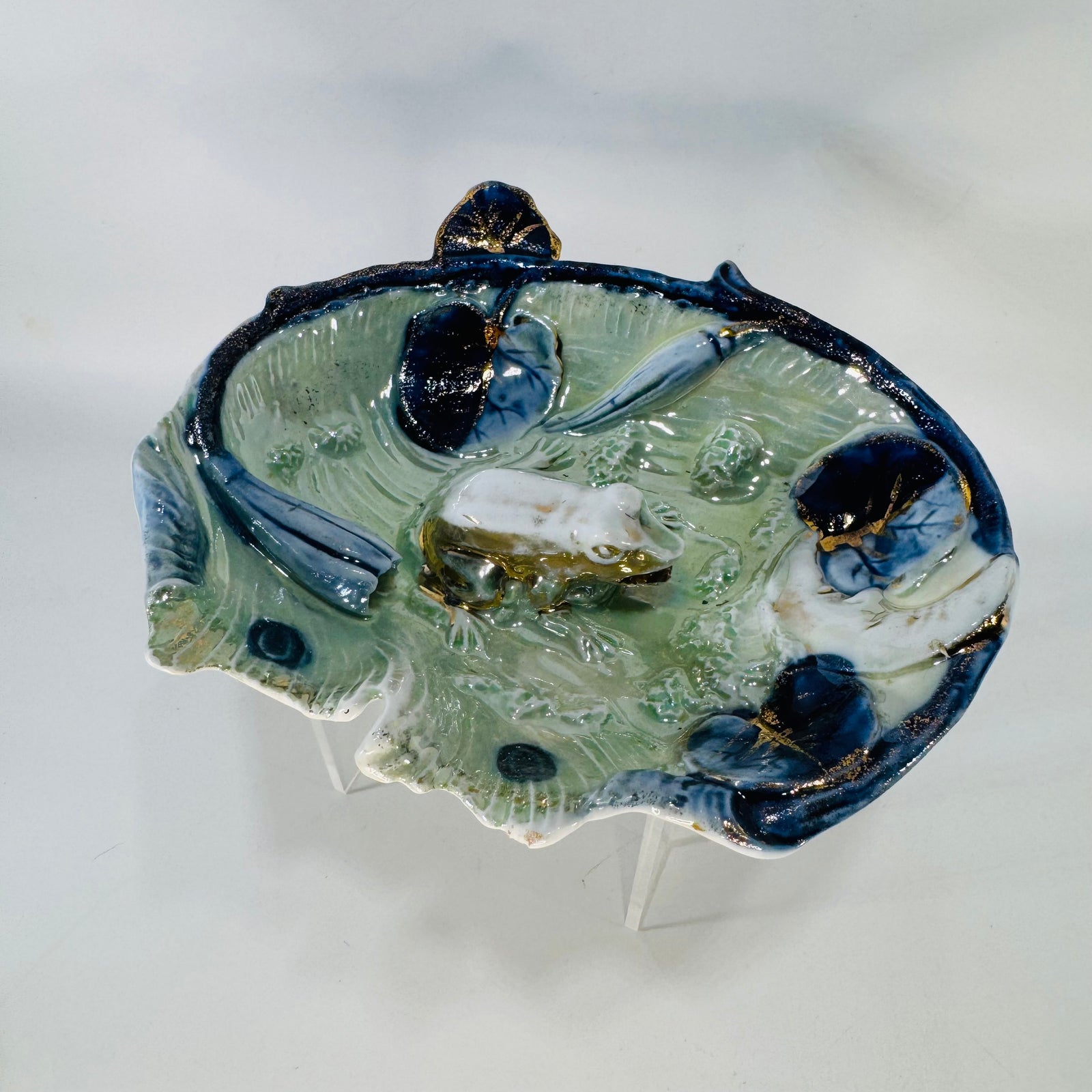 Mid-Century Majolica Frog on Lily Pad Trinket Dish — Sitzendorf Attributed Germany — Ebeling & Reuss Golden Crown Style | Pattern 33