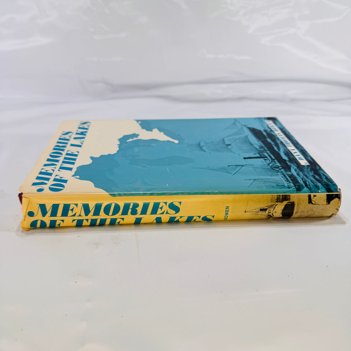Memories of the Lakes by Dana Thomas Bowen (1969), Freshwater Press, Hardcover with Dust Jacket