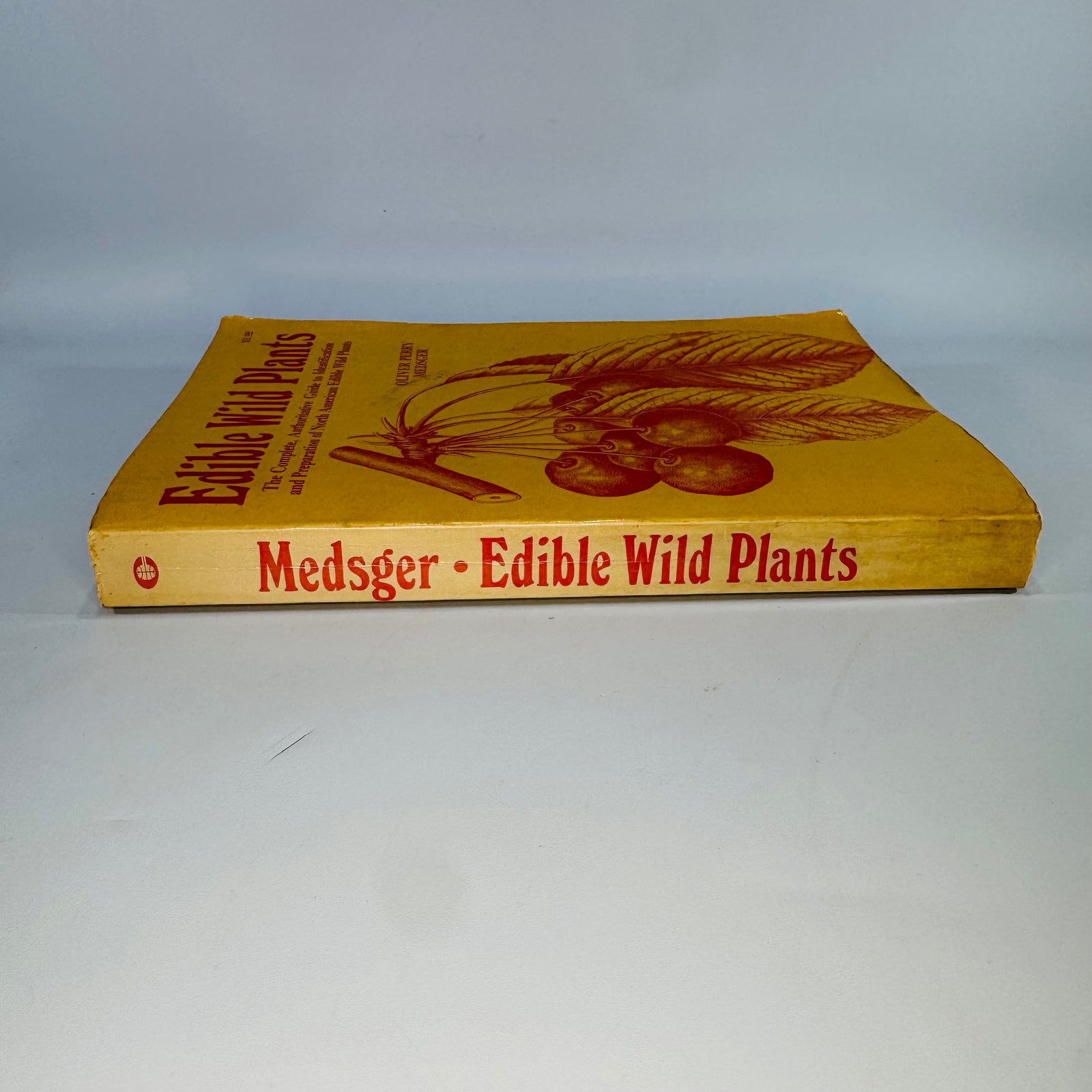 Vintage Foraging Guide — Edible Wild Plants (1972) — Oliver Perry Medsger | Illustrated Plant Identification, Nature Reference