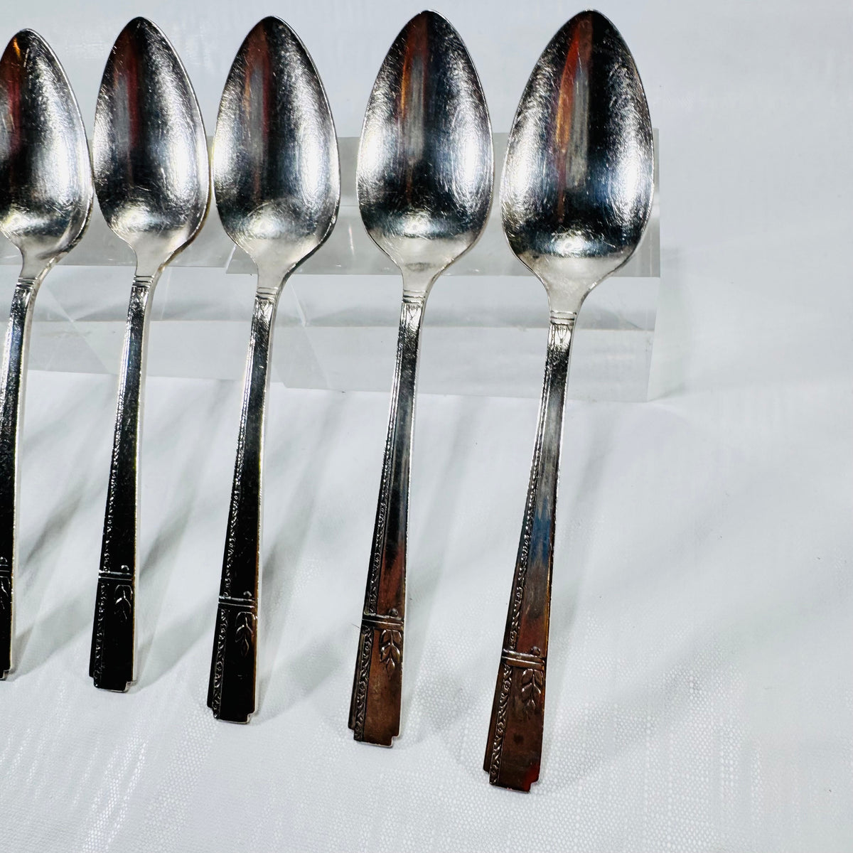 Oneida Prestige Plate Grenoble 1938 Set of 7 Silverplate Teaspoons