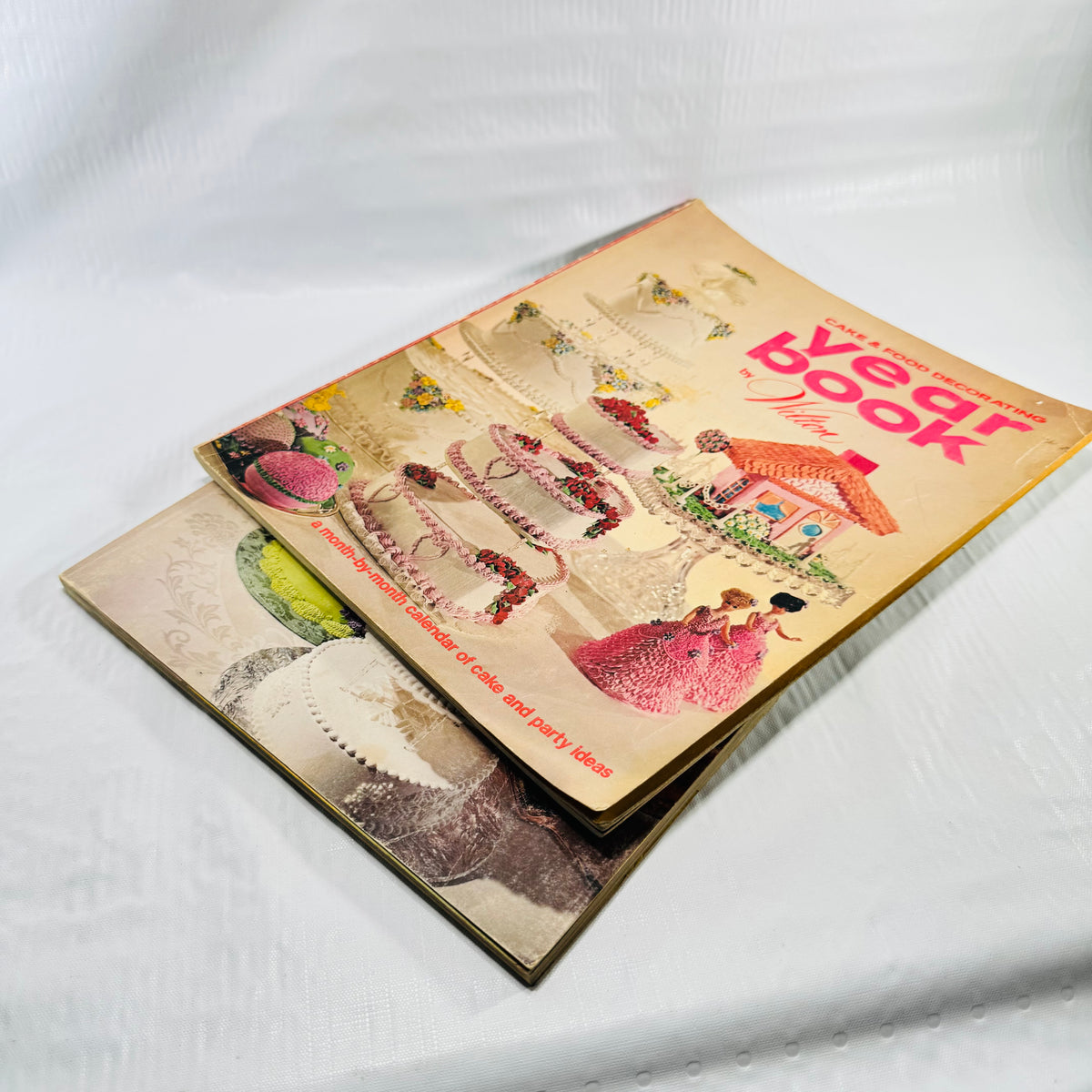 Wilton Cake Decorating Yearbooks 1972 and 1974 Lot of 2