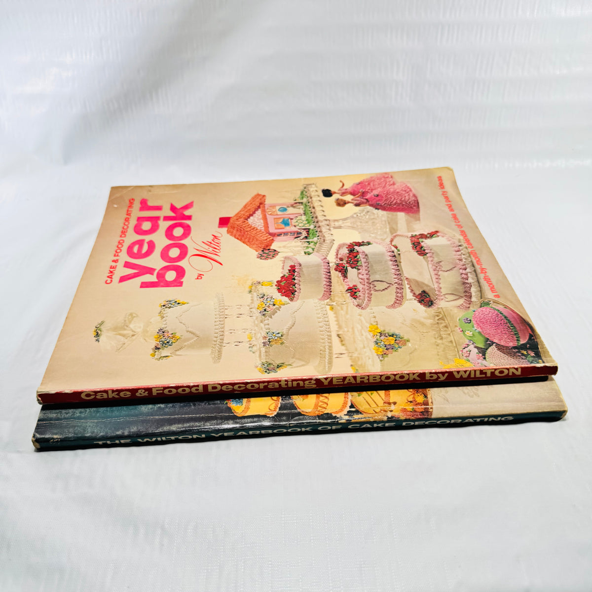 Wilton Cake Decorating Yearbooks 1972 and 1974 Lot of 2