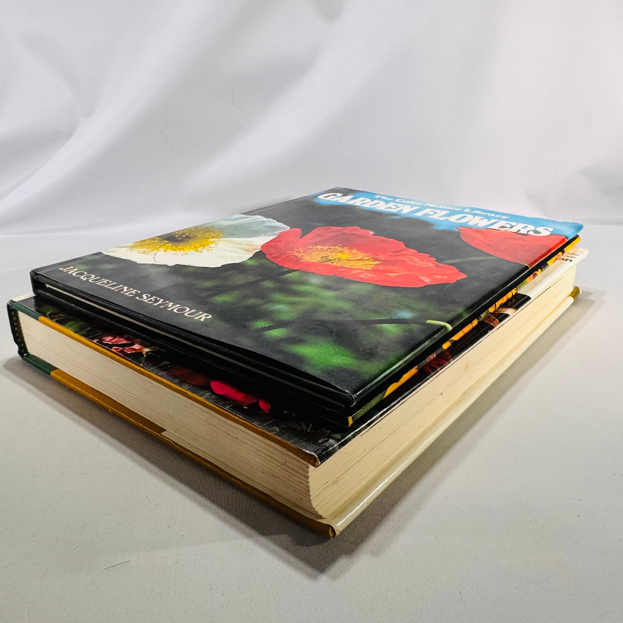 Vintage Gardening Book Bundle (1972 & 1978) — Lois Wilson & Jacqueline Seymour | Illustrated Hardcovers, Horticulture / Gardening