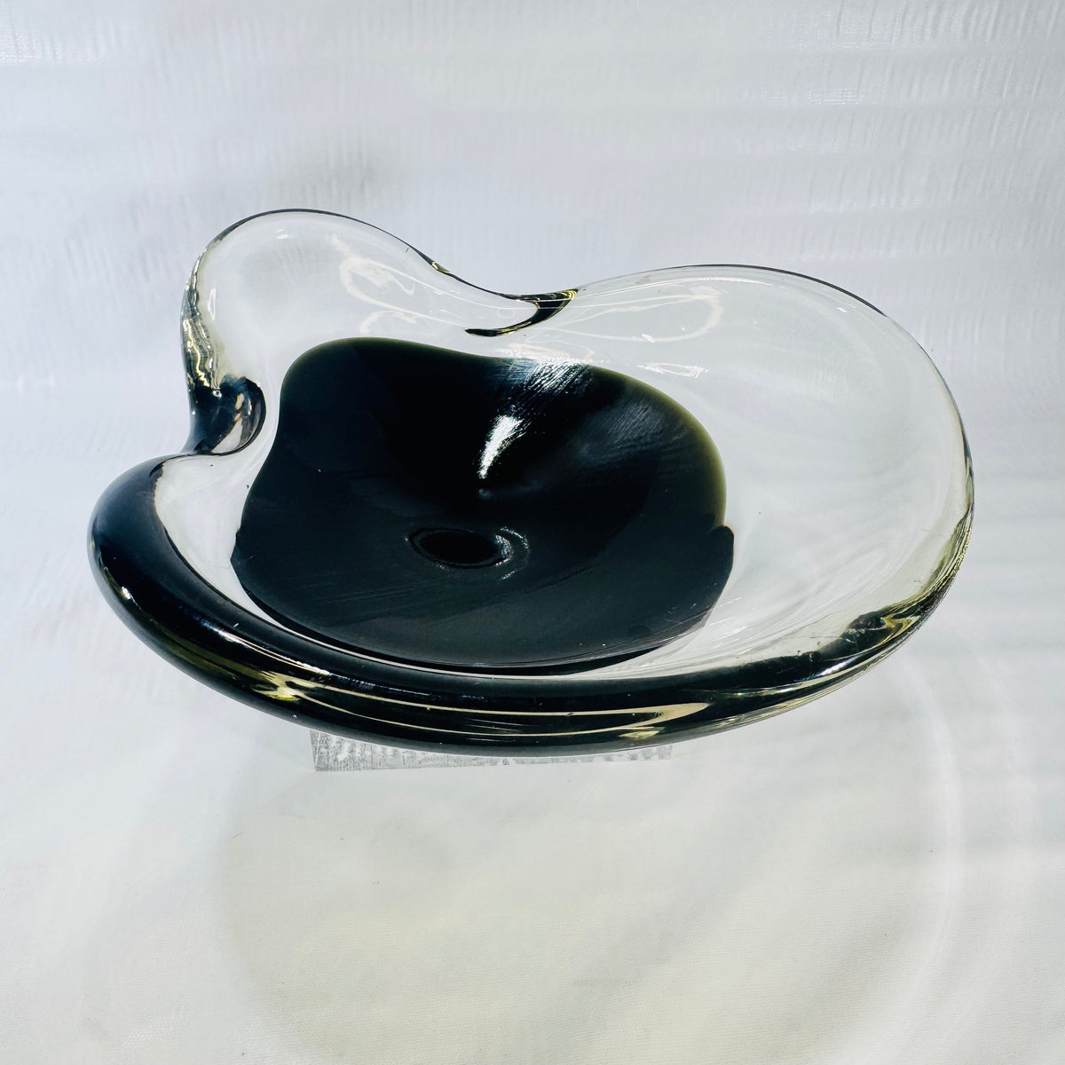Erickson 84 Cased Art Glass Tri Corner Bowl Mid Century Dark Green