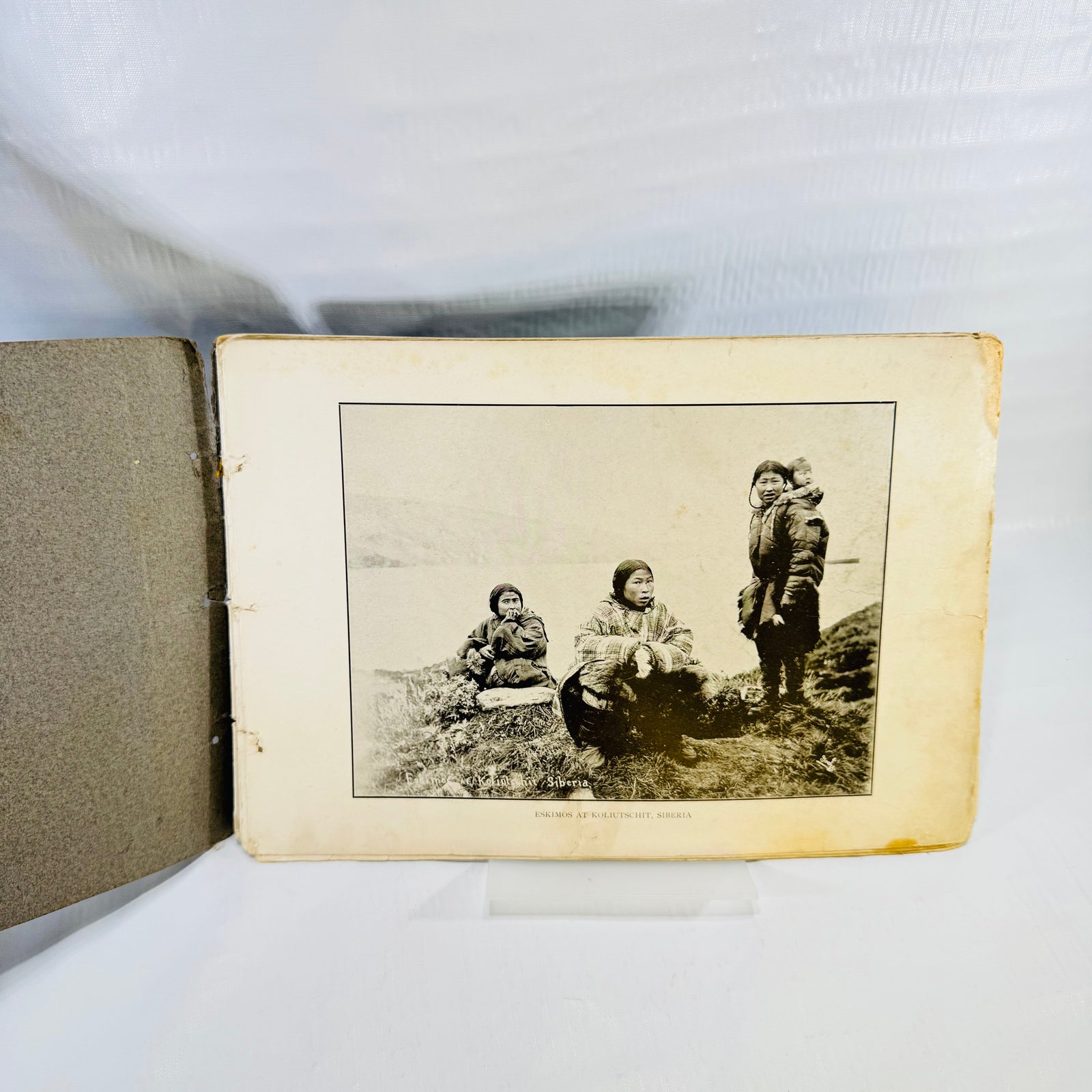 Souvenir of North Western Alaska by O.D. Goetze Circa 1904 Photographic Booklet