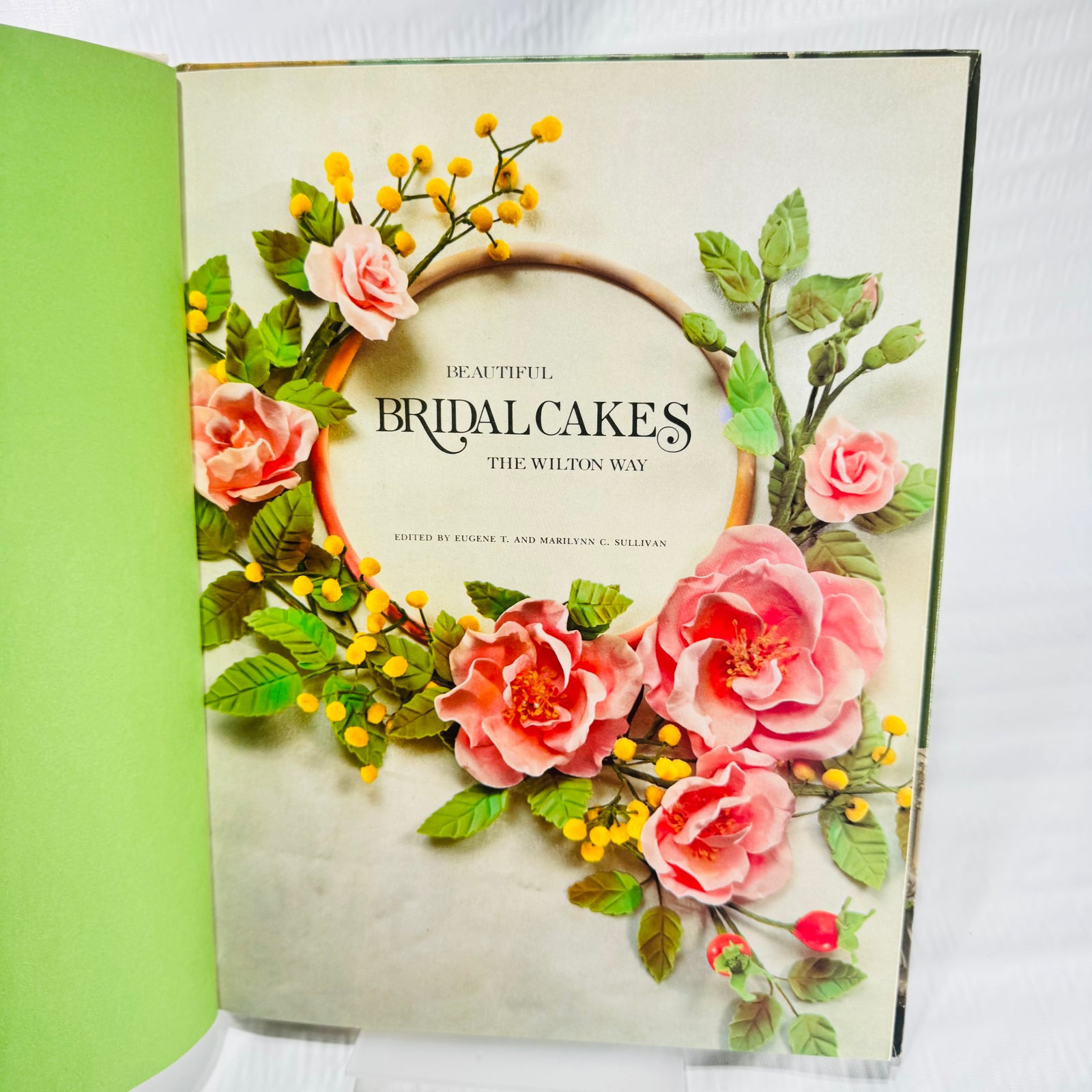 Beautiful Bridal Cakes The Wilton Way, 1978 Wilton Wedding Cake Decorating Book