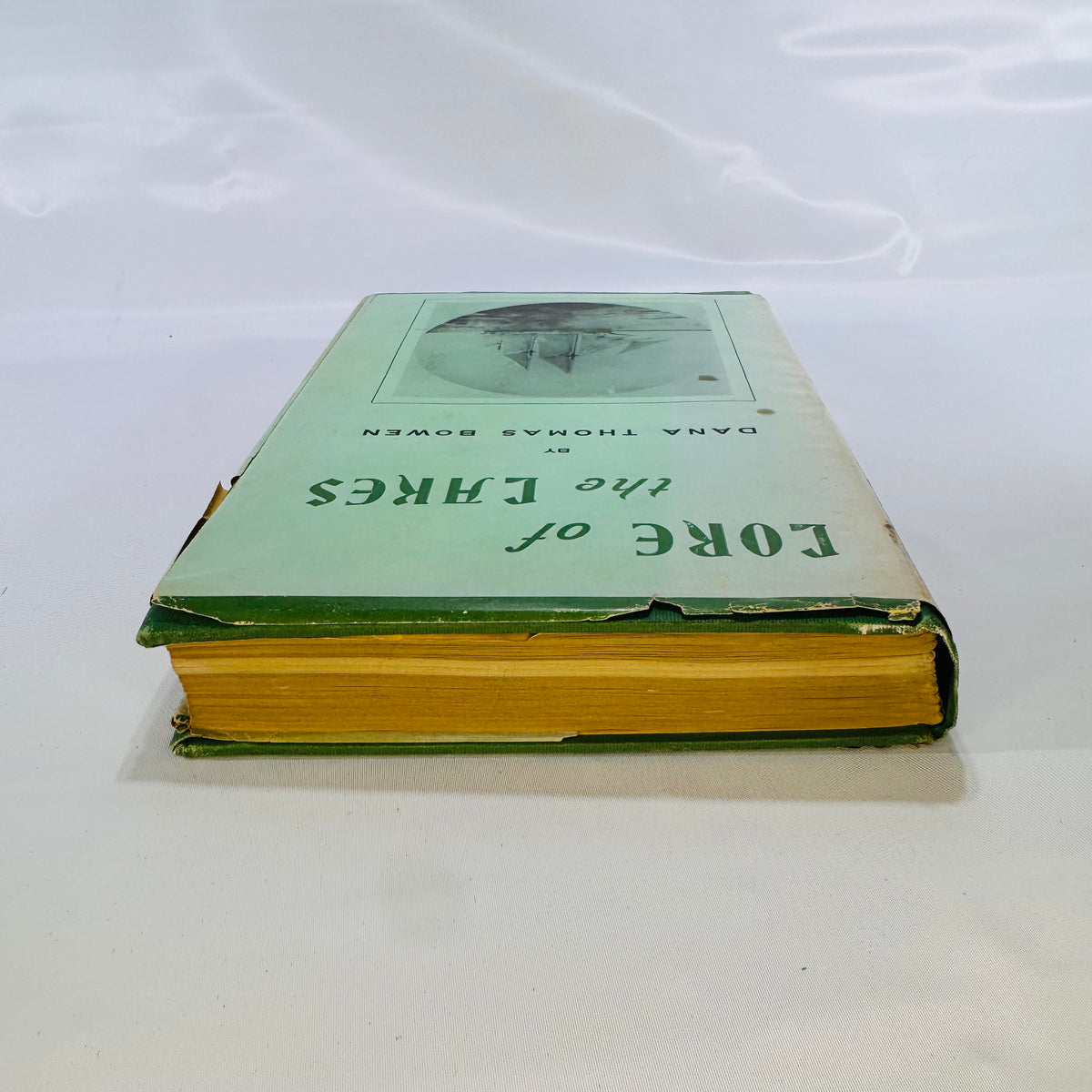 Lore of the Lakes Told in Story and Picture by Dana Thomas Bowen (1940), Fresh Water Press, Hardcover with Dust Jacket