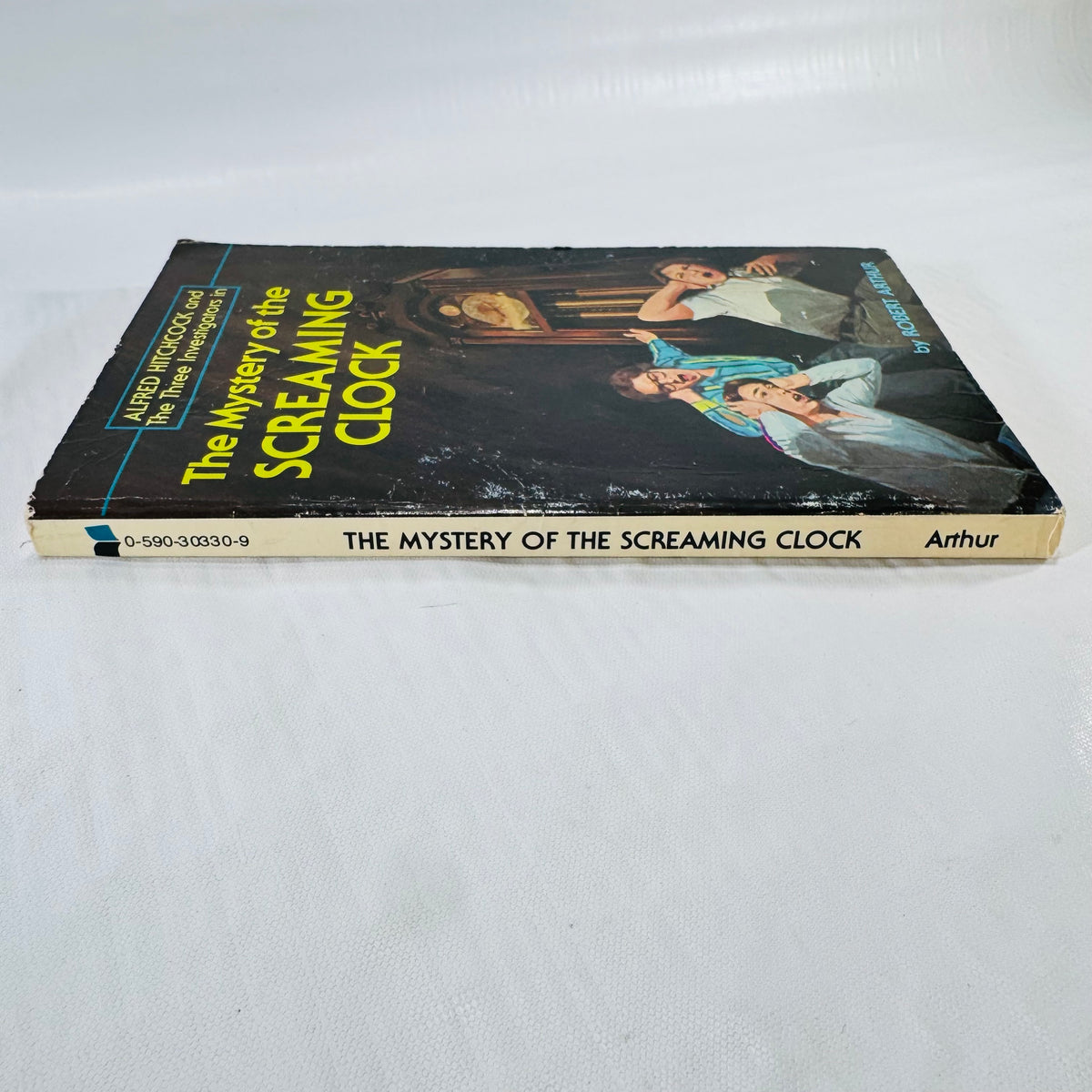 The Mystery of the Screaming Clock by Robert Arthur Three Investigators Scholastic Paperback