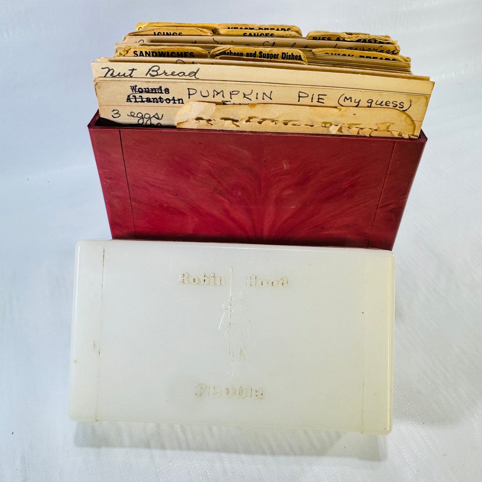 Robin Hood Flour Recipe Box 1950s to 1960s with Handwritten Recipe Cards