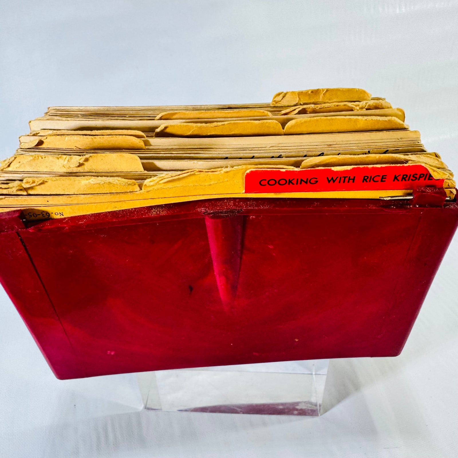 Robin Hood Flour Recipe Box 1950s to 1960s with Handwritten Recipe Cards