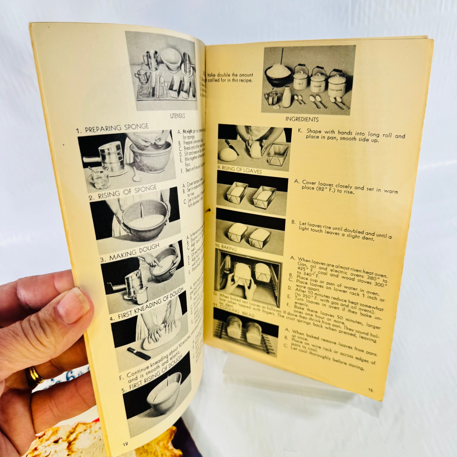 Metropolitan Cook Book 1955 Recipe Pamphlet Bundle with Pillsbury and Art of Making Bread