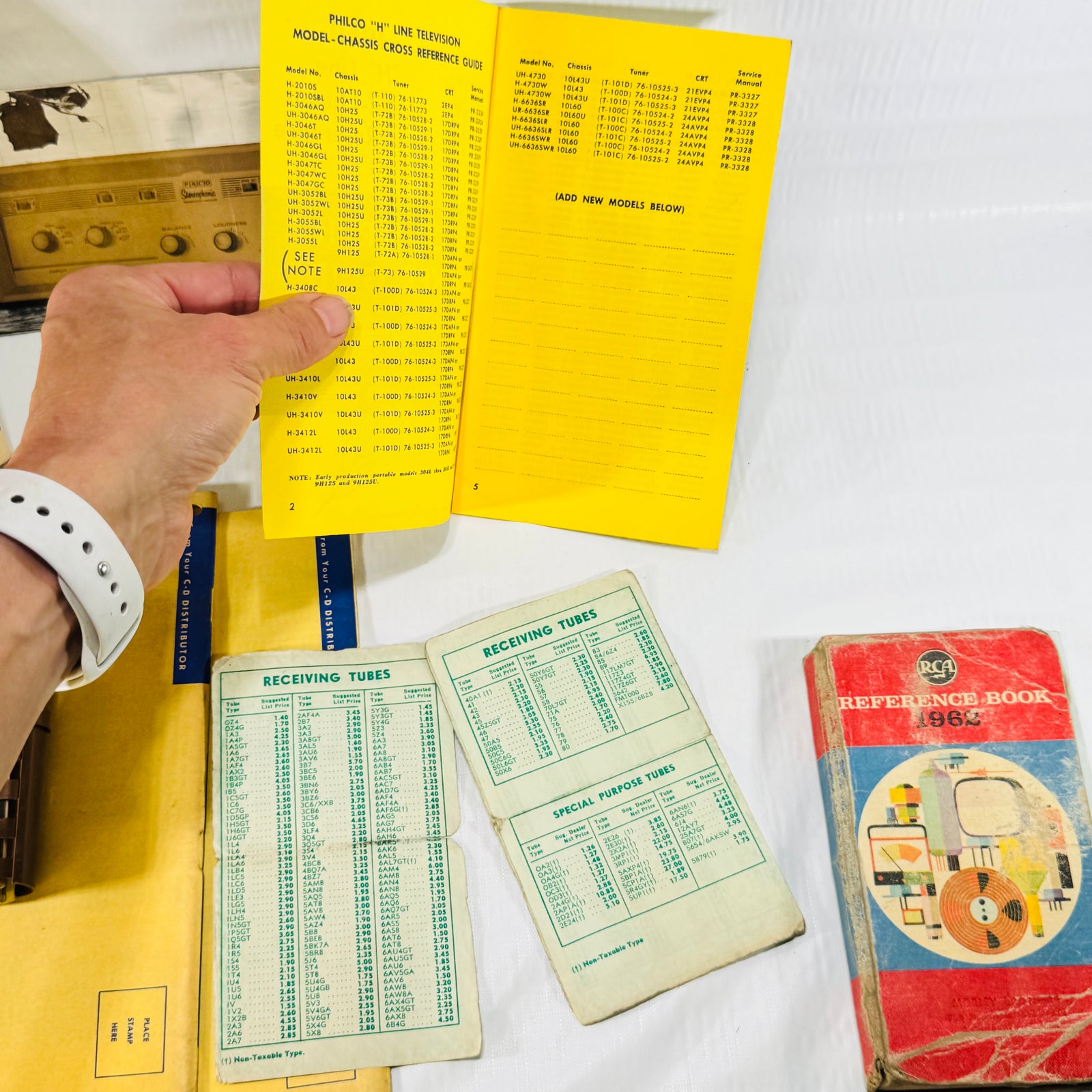 RCA Reference Book 1962 Bundle with Tung-Sol Base Connections, Philco, PACO and Cornell-Dubilier Radio TV Ephemera