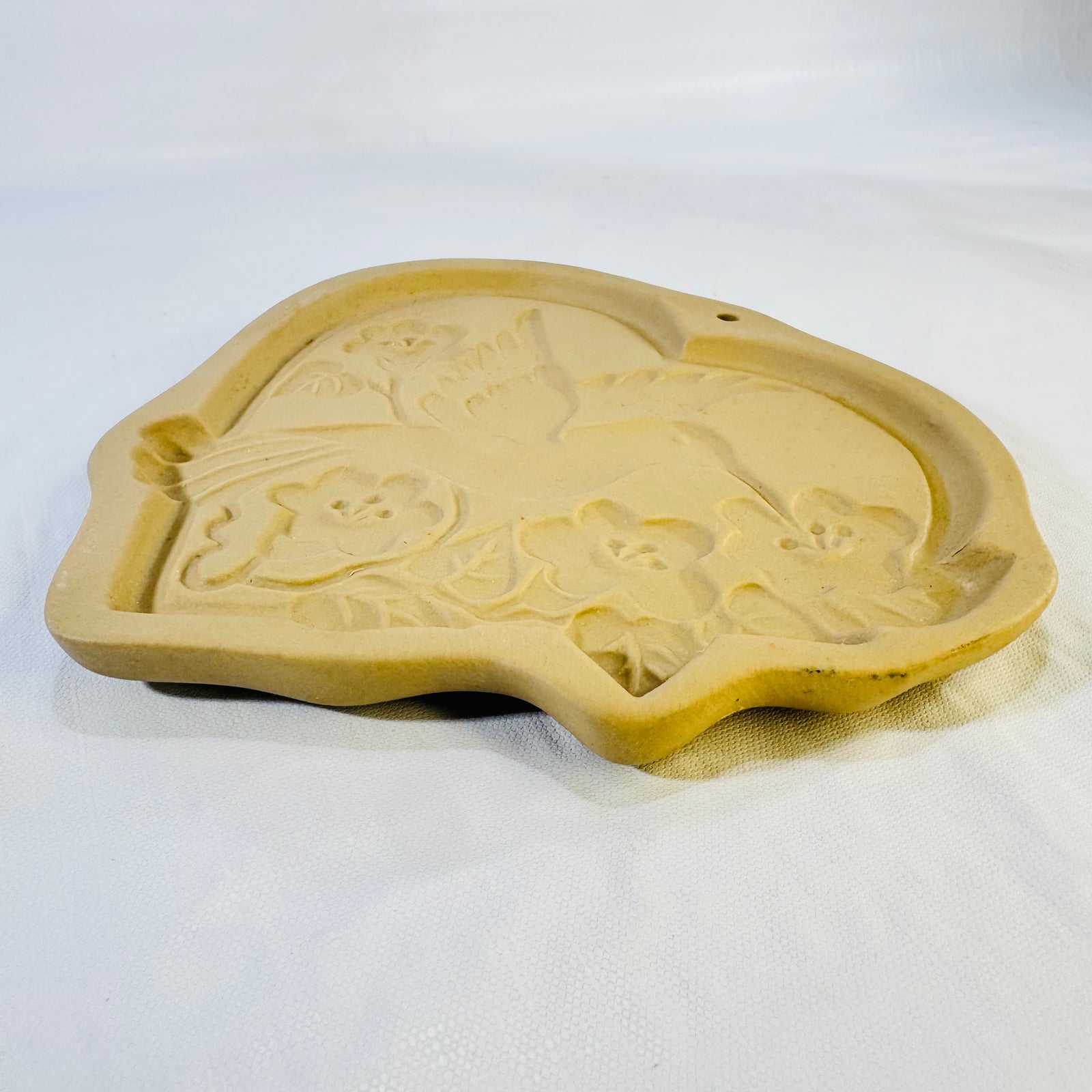 Brown Bag Cookie Art Hummingbird Heart 1992 Stoneware Cookie Mold