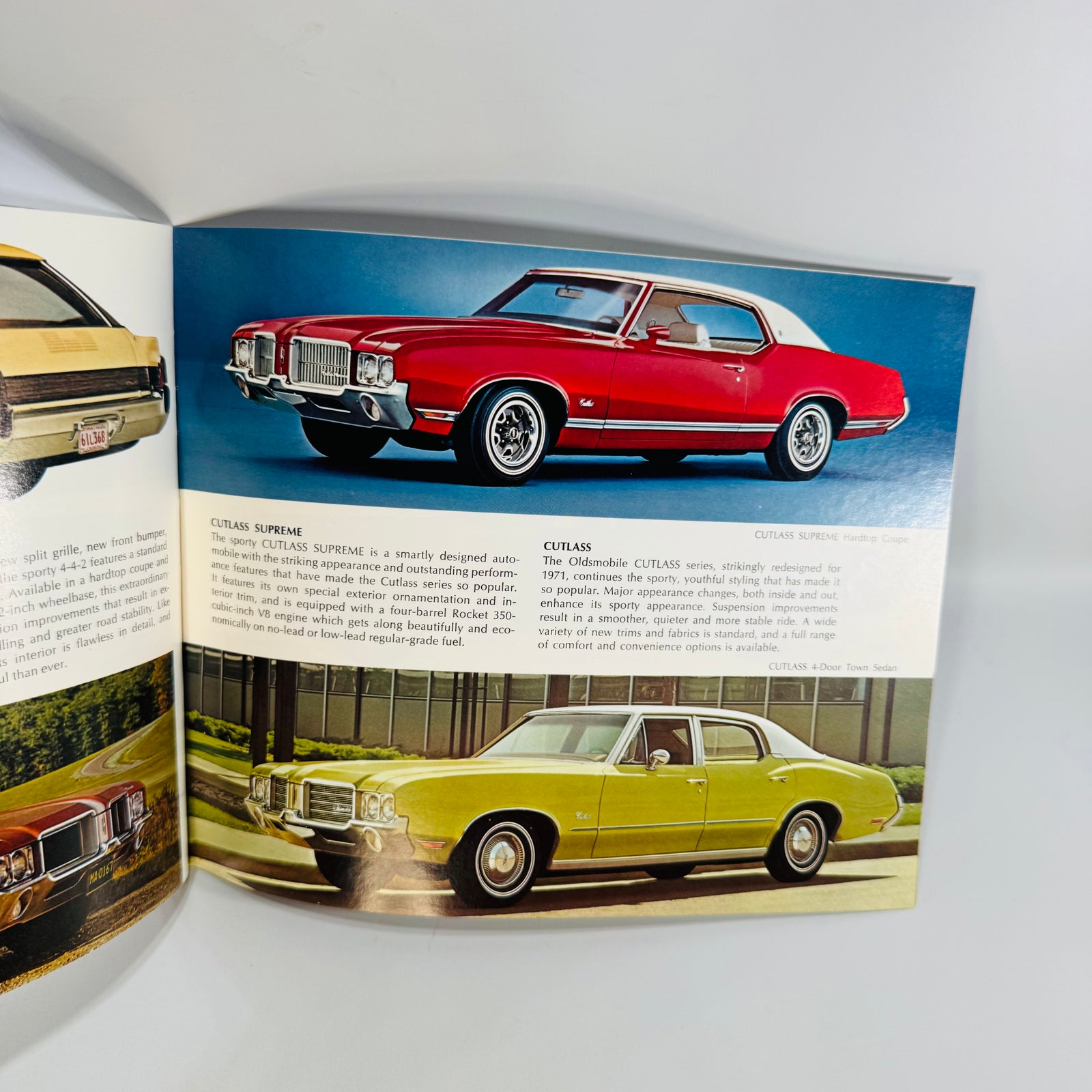 GM 1971 Passenger Cars Brochure — Chevrolet, Pontiac, Oldsmobile, Buick-Opel, Cadillac General Motors | 1971