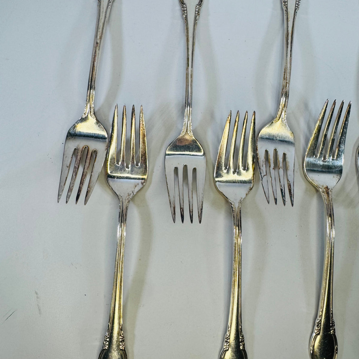 1847 Rogers Bros Remembrance Luncheon Forks | Set of 8 Silverplate Flatware