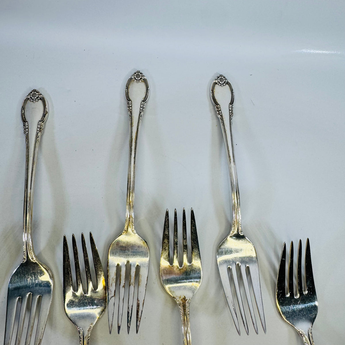 1847 Rogers Bros Remembrance Luncheon Forks | Set of 8 Silverplate Flatware