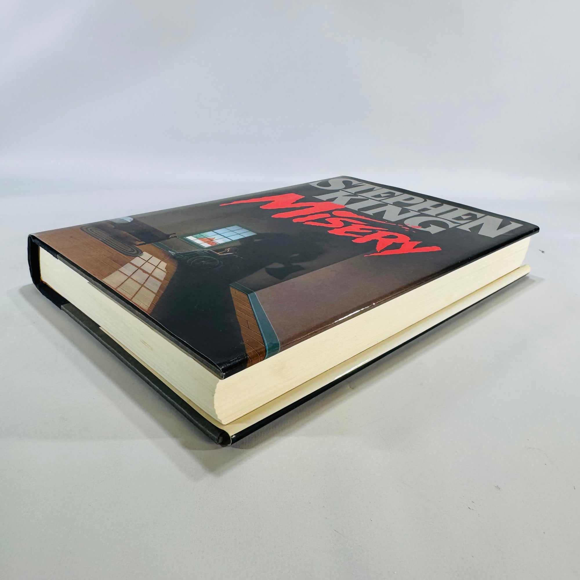 Horror Fiction Classic — Misery (1987) — Stephen King | Price-intact DJ, Psychological Thriller