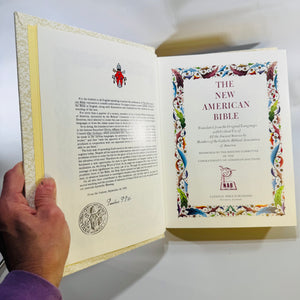 Vintage Catholic Family Bible New American Bible Knights of Columbus Memorial 1984–1985