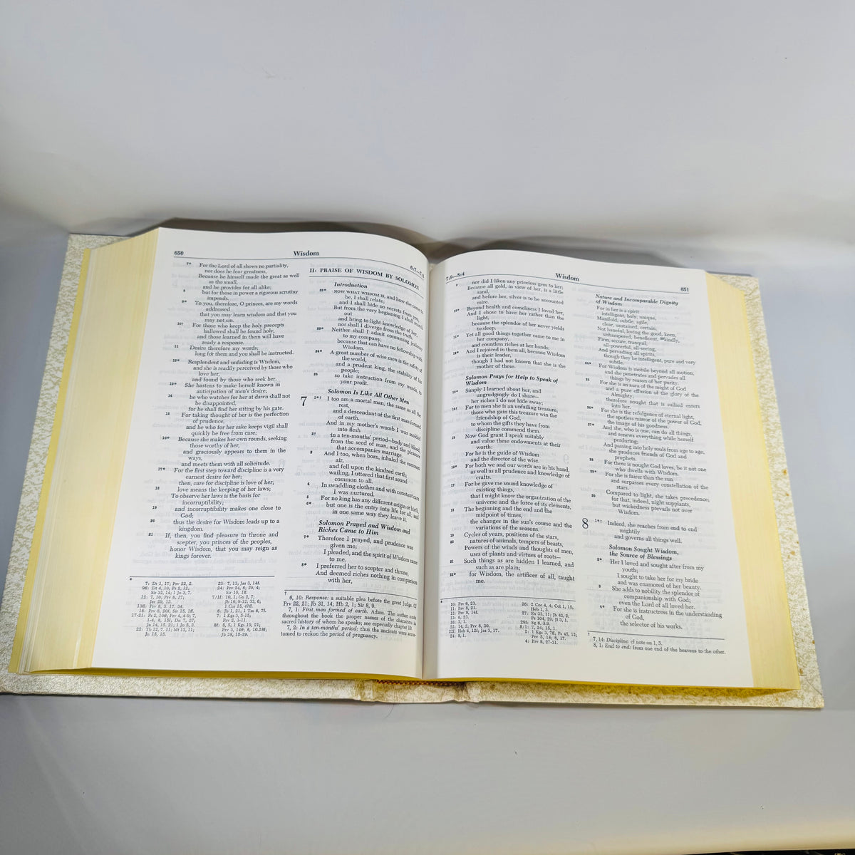 Vintage Catholic Family Bible New American Bible Knights of Columbus Memorial 1984–1985